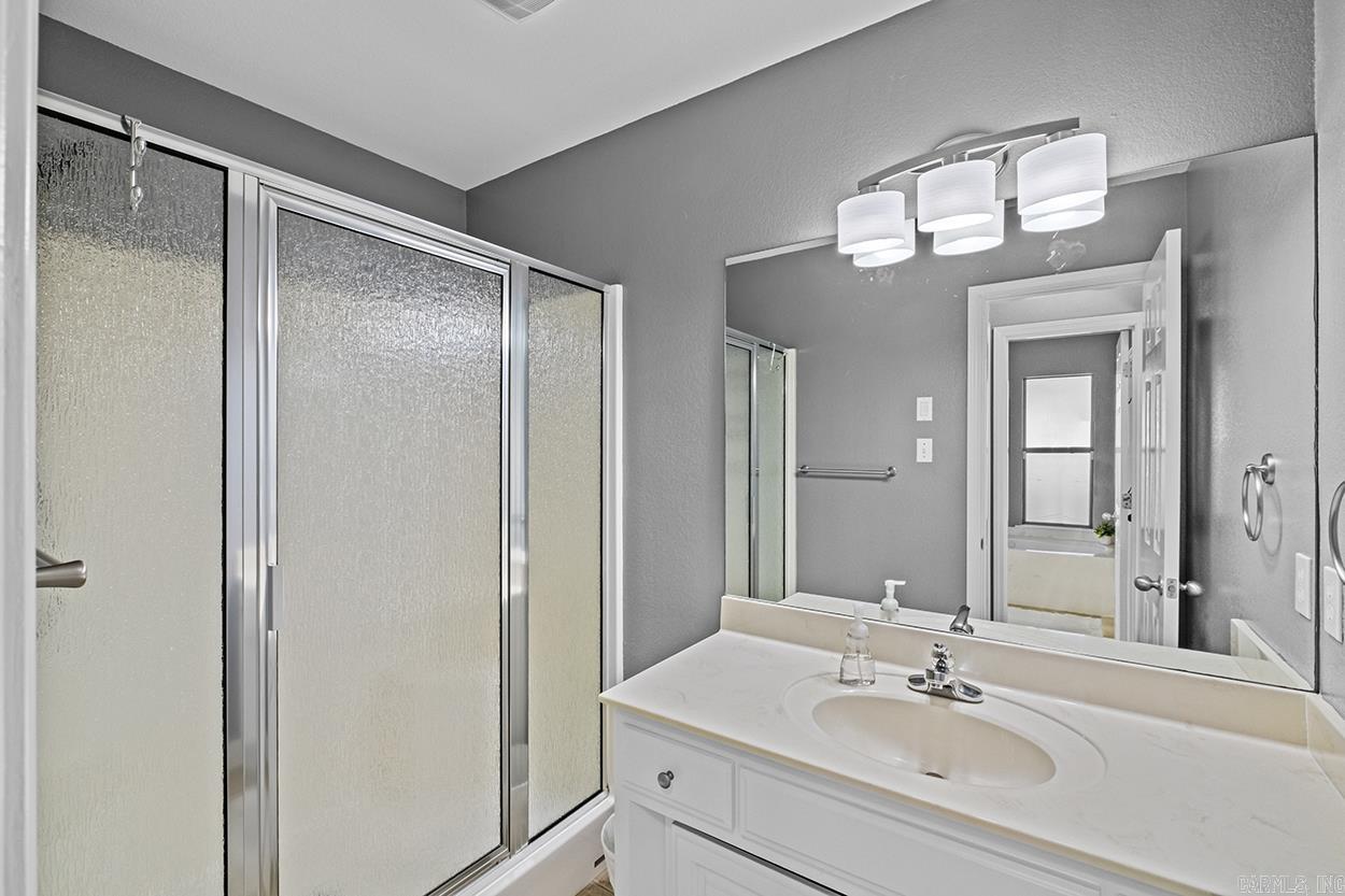 303 W Woodruff  Sherwood, AR