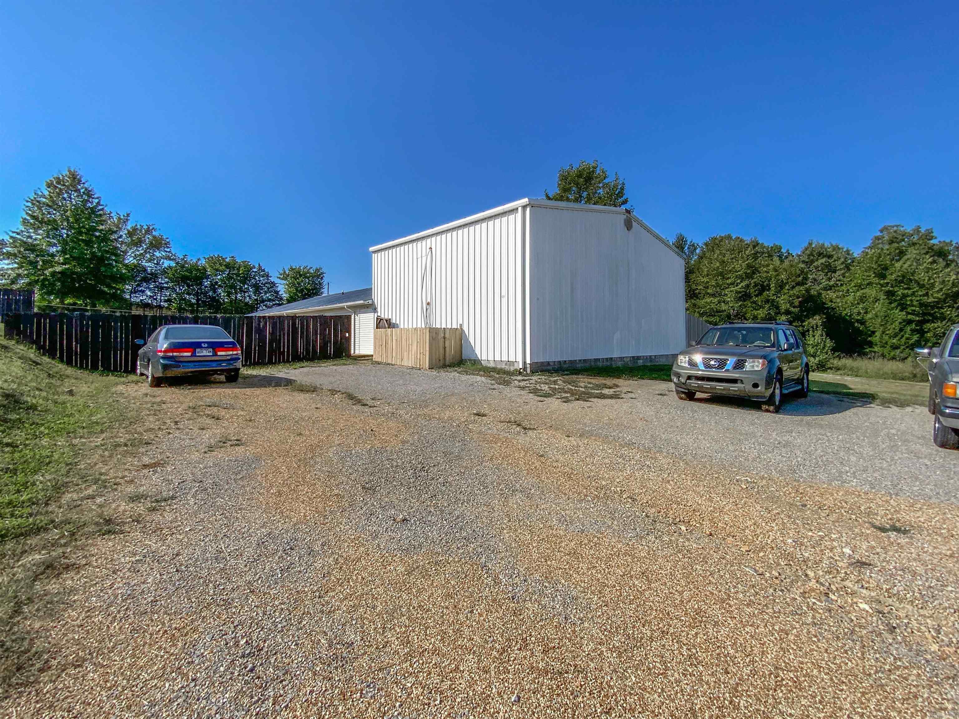121  Crane  Flippin, AR