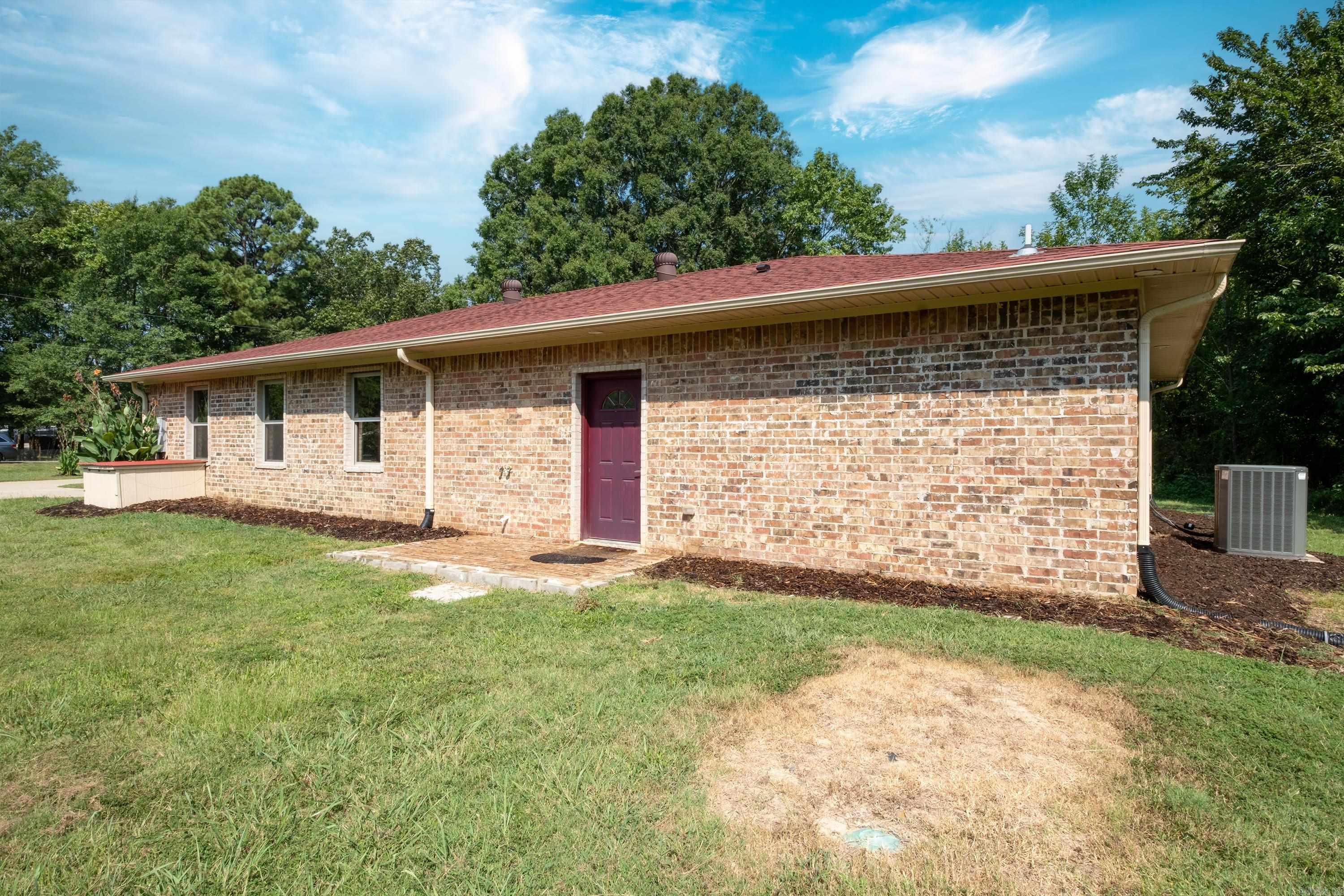 18708  Johns  Roland, AR