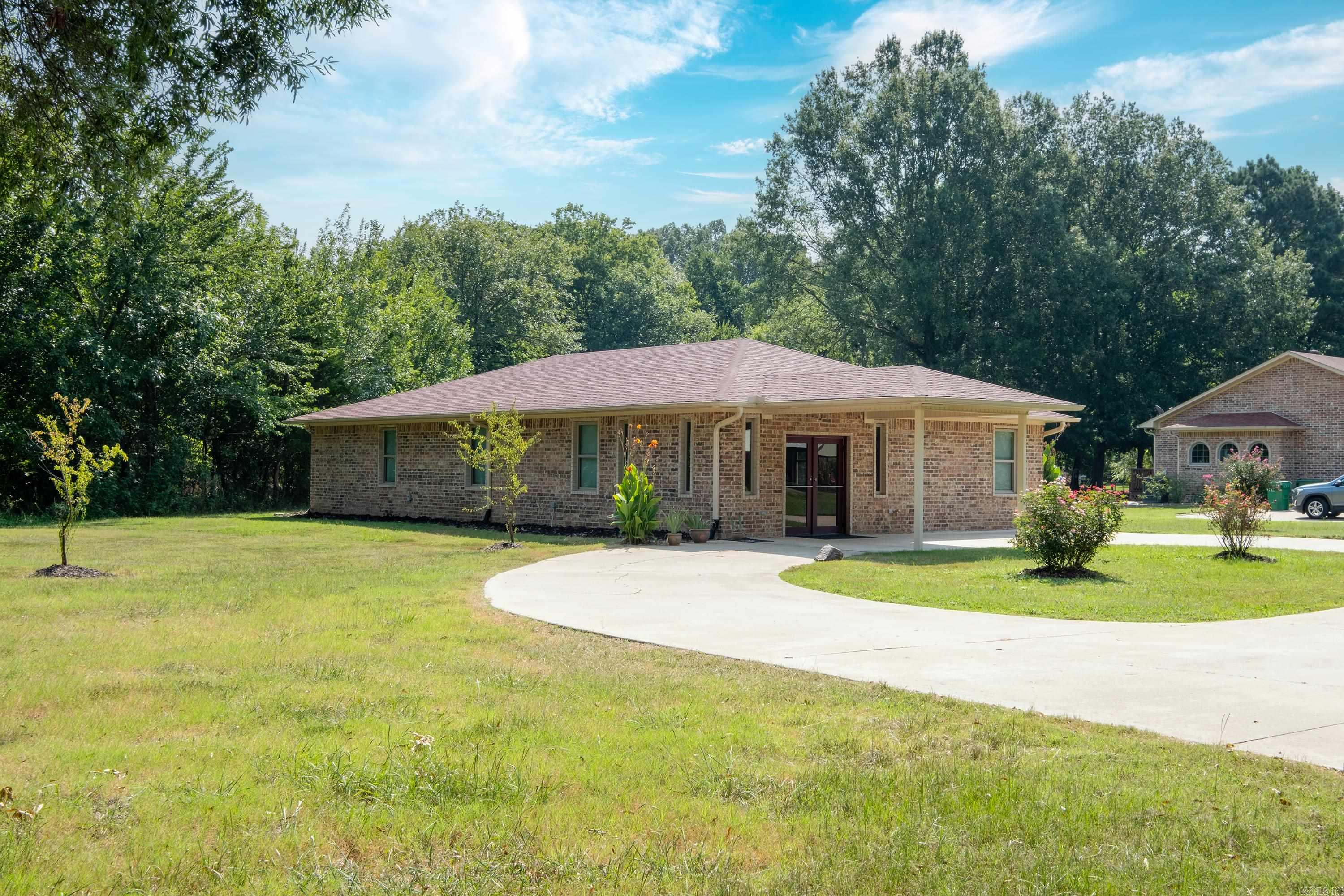 18708  Johns  Roland, AR