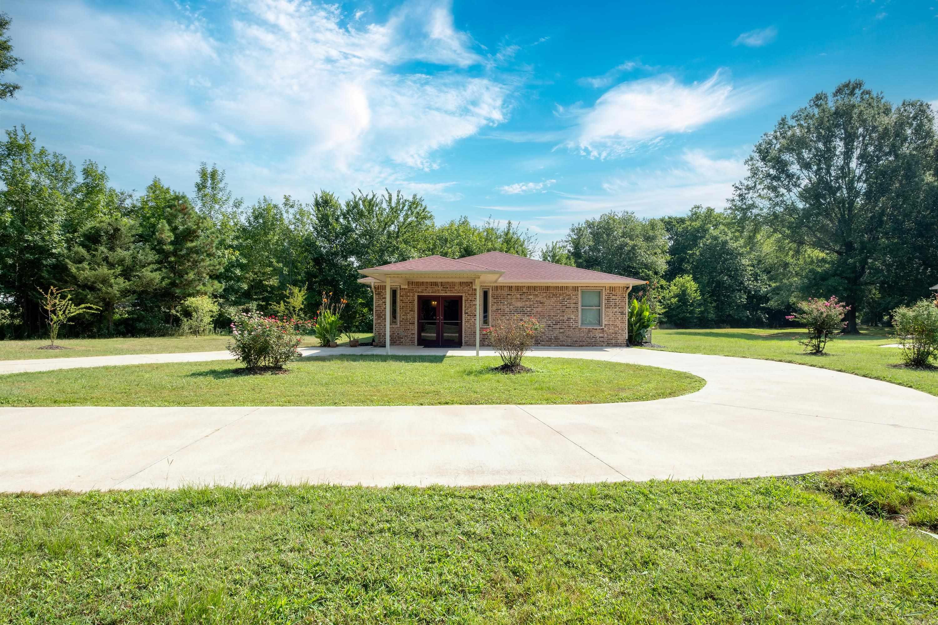 18708  Johns  Roland, AR