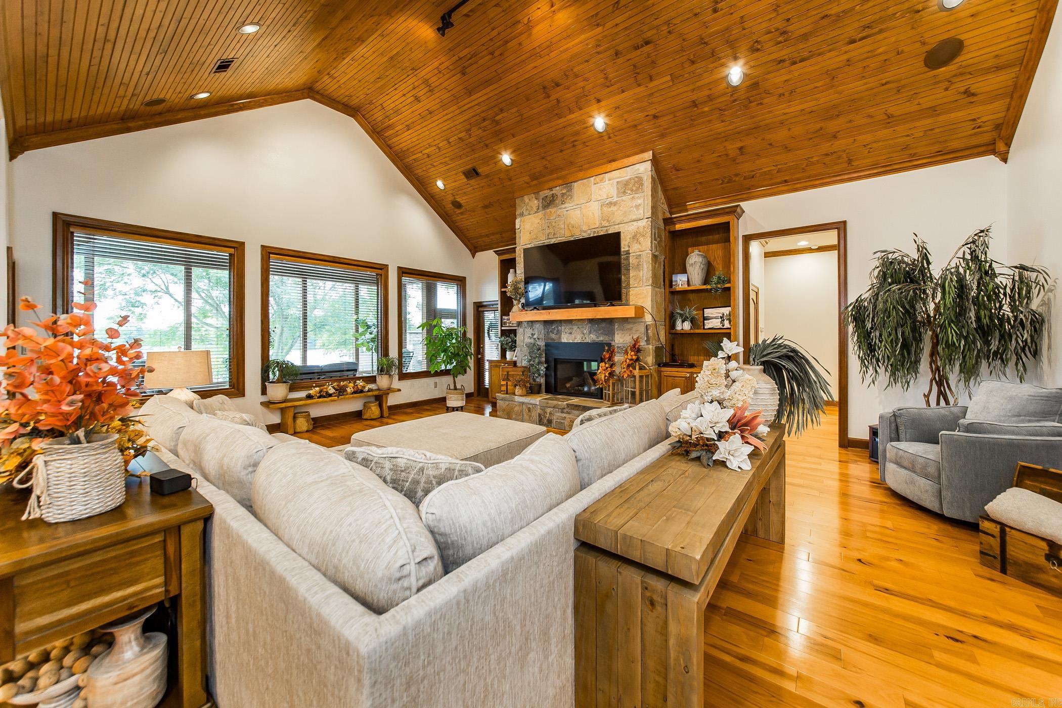 9905  HIGHWAY 161 S  Scott, AR