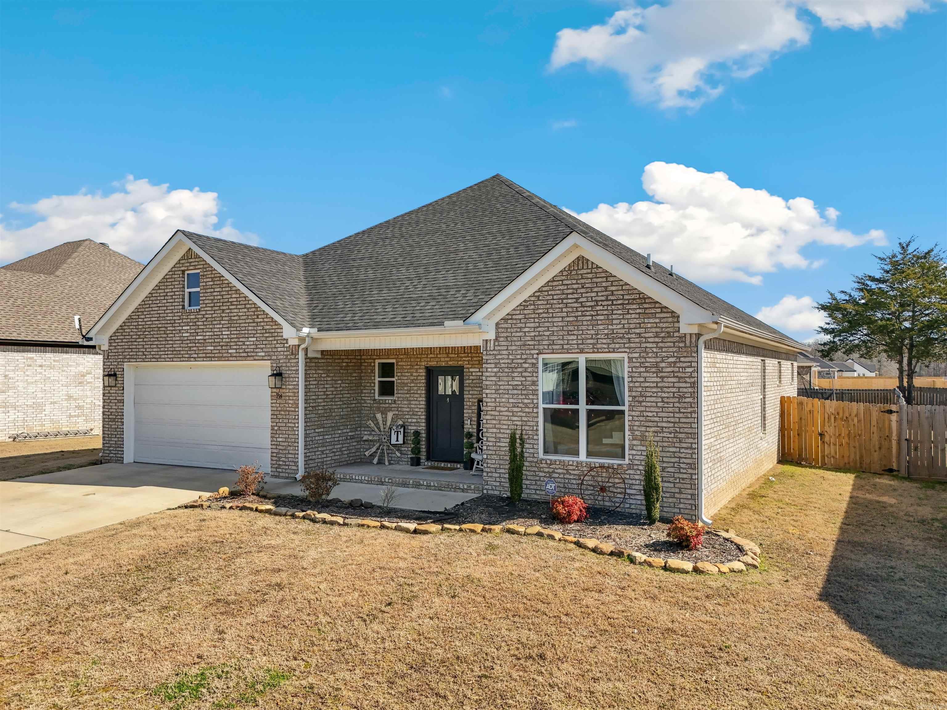 28 Clover Leaf Lane Greenbrier, AR 72058