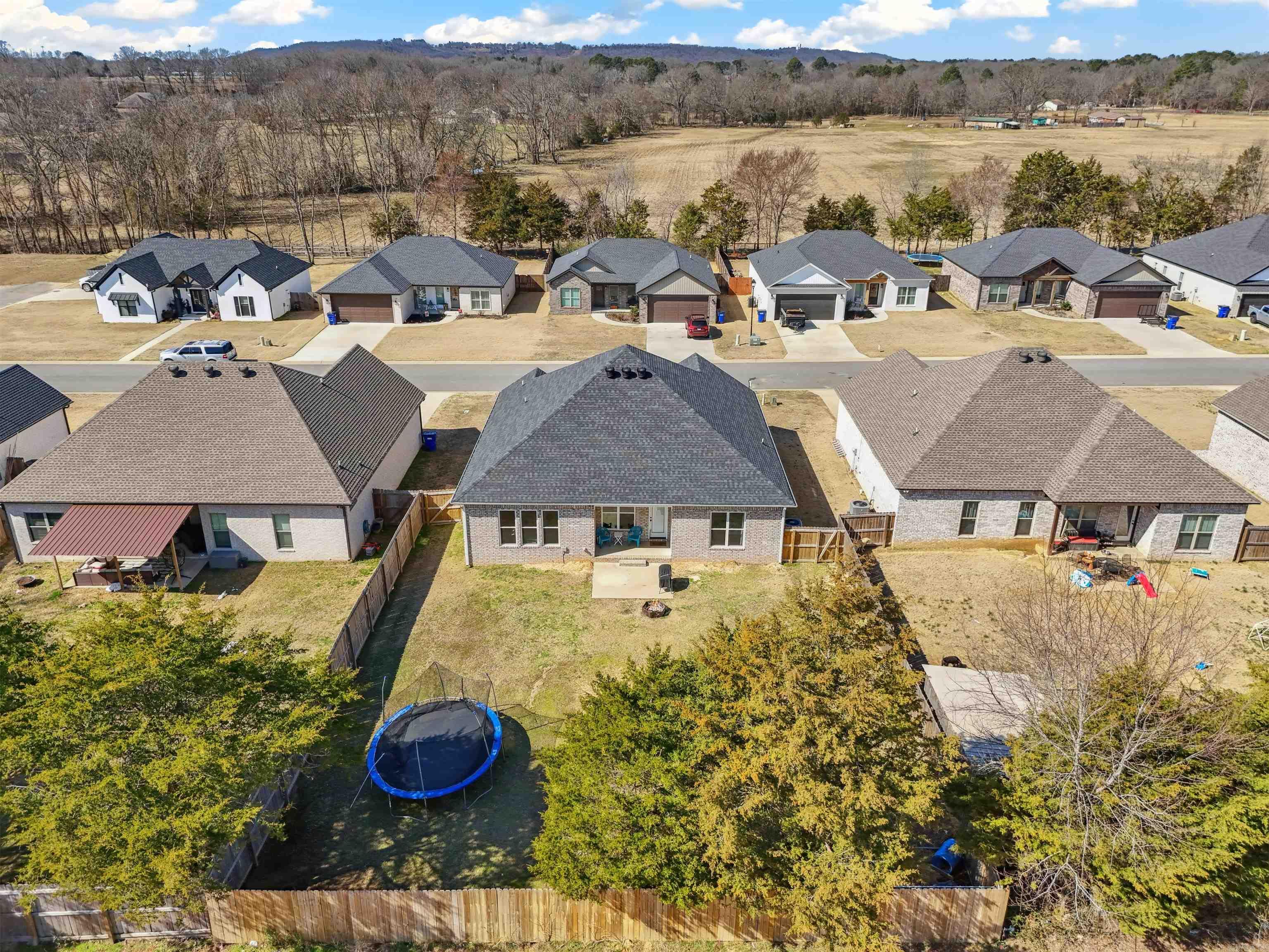 28 Clover Leaf Lane Greenbrier, AR 72058