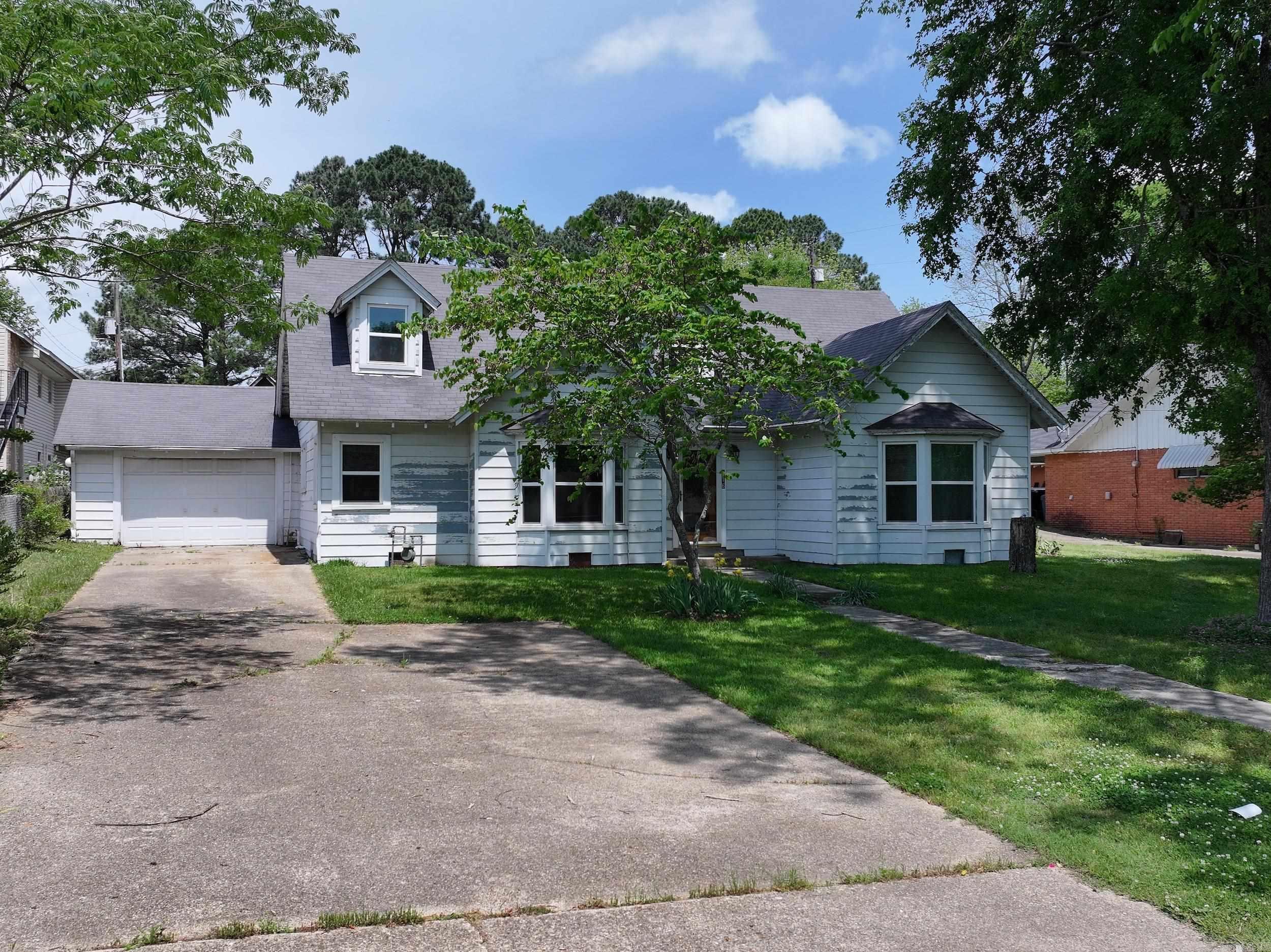 616 E Broadway  Glenwood, AR