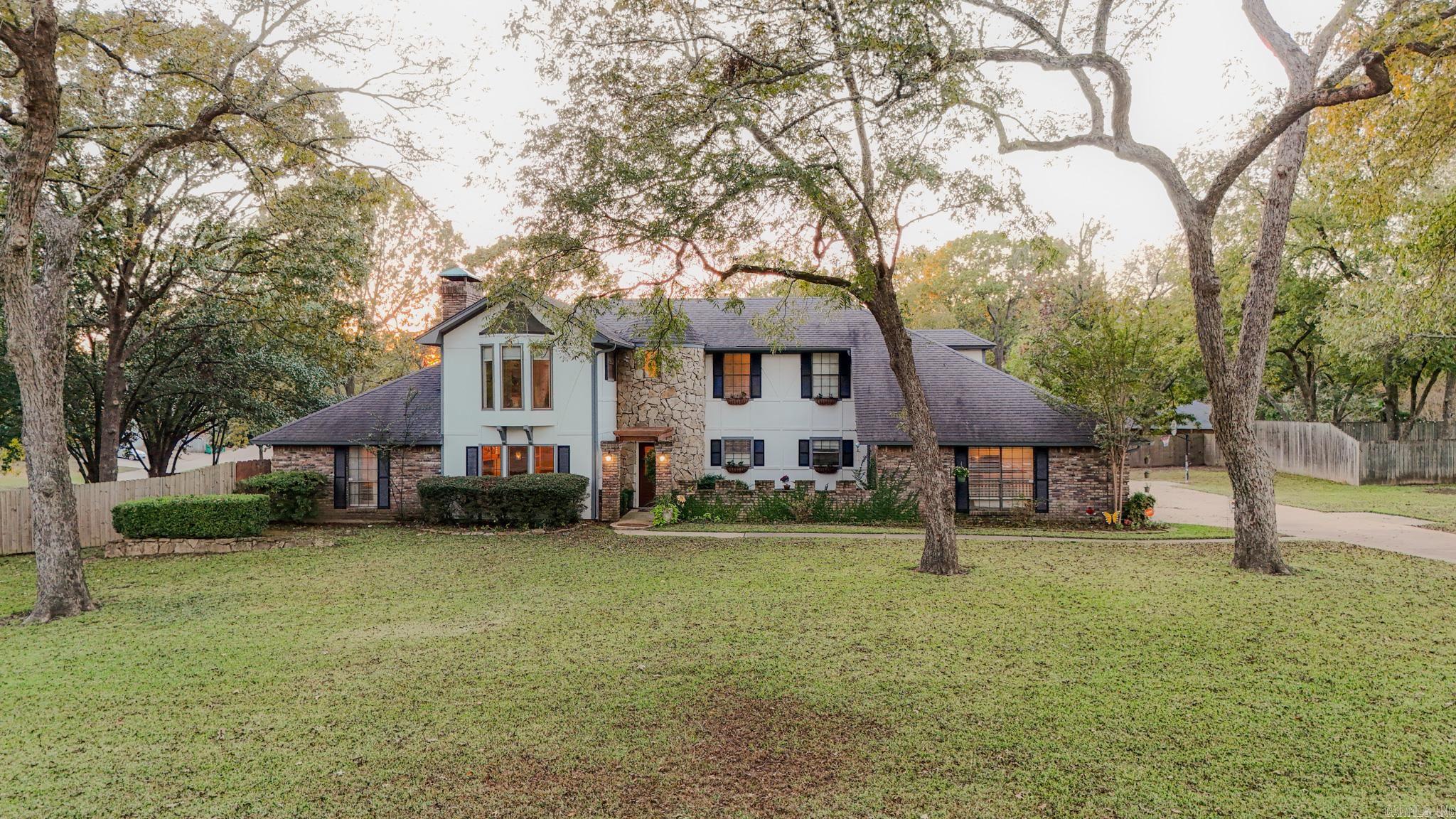 6301  Pecan Cove  Texarkana, TX