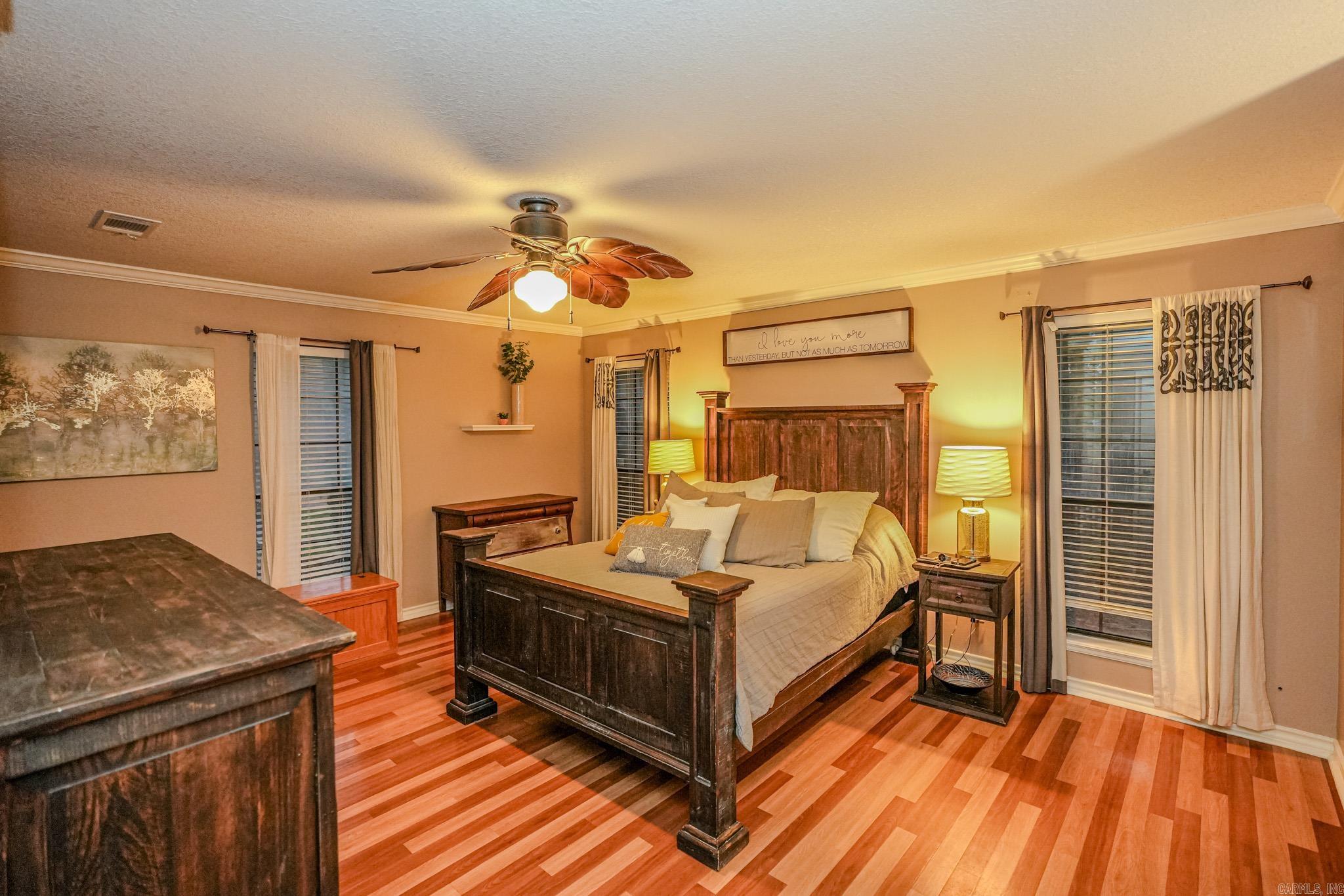 6301  Pecan Cove  Texarkana, TX