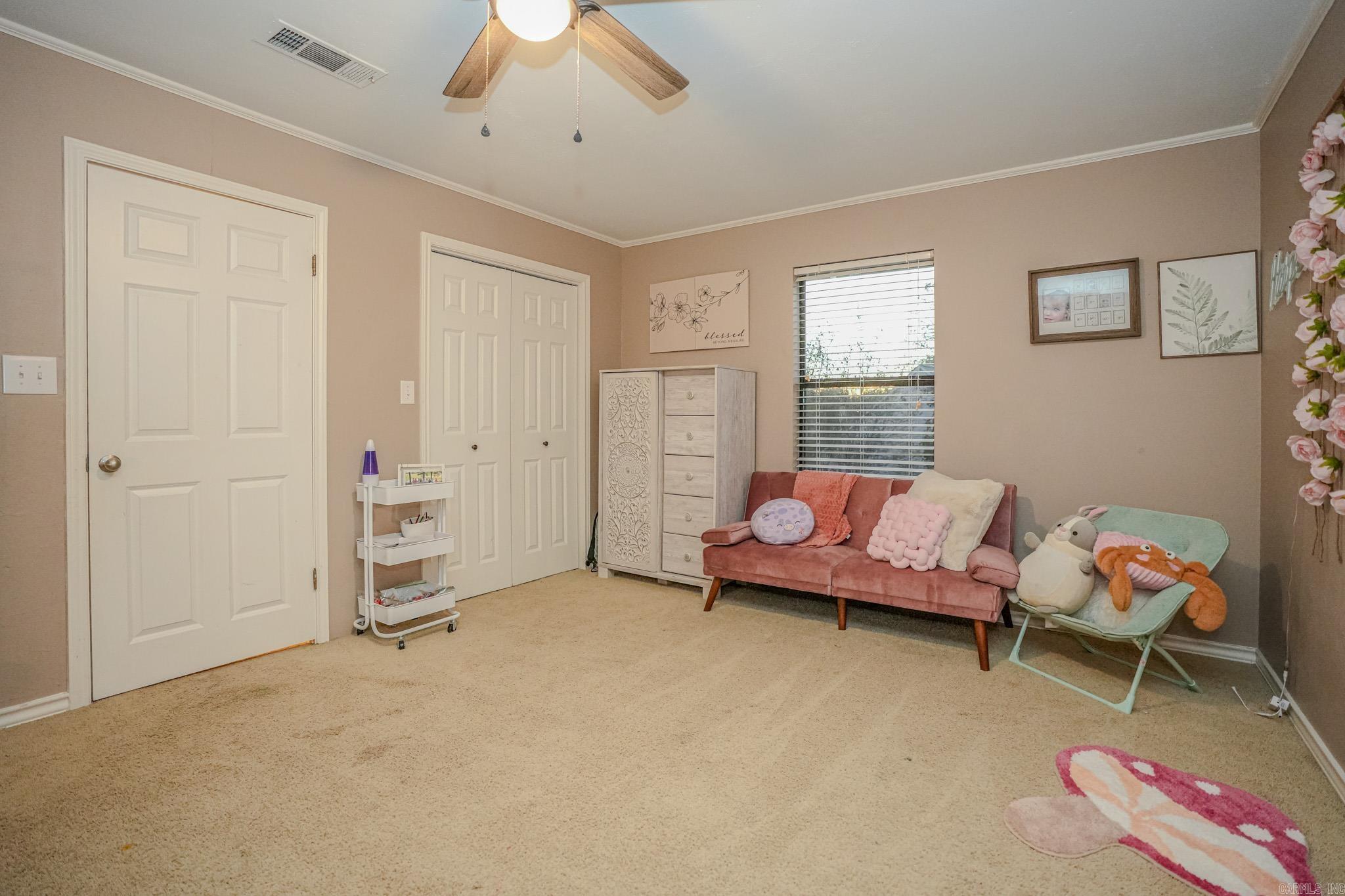 6301  Pecan Cove  Texarkana, TX