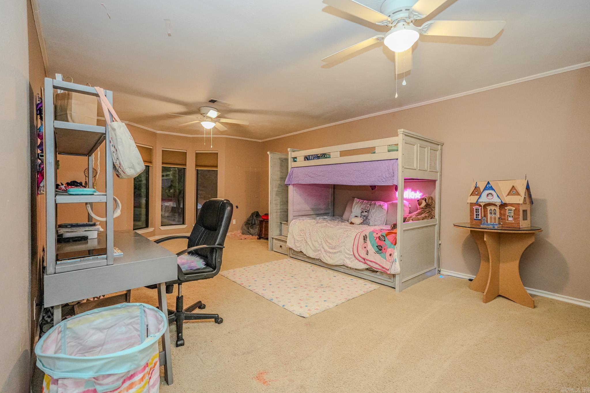 6301  Pecan Cove  Texarkana, TX