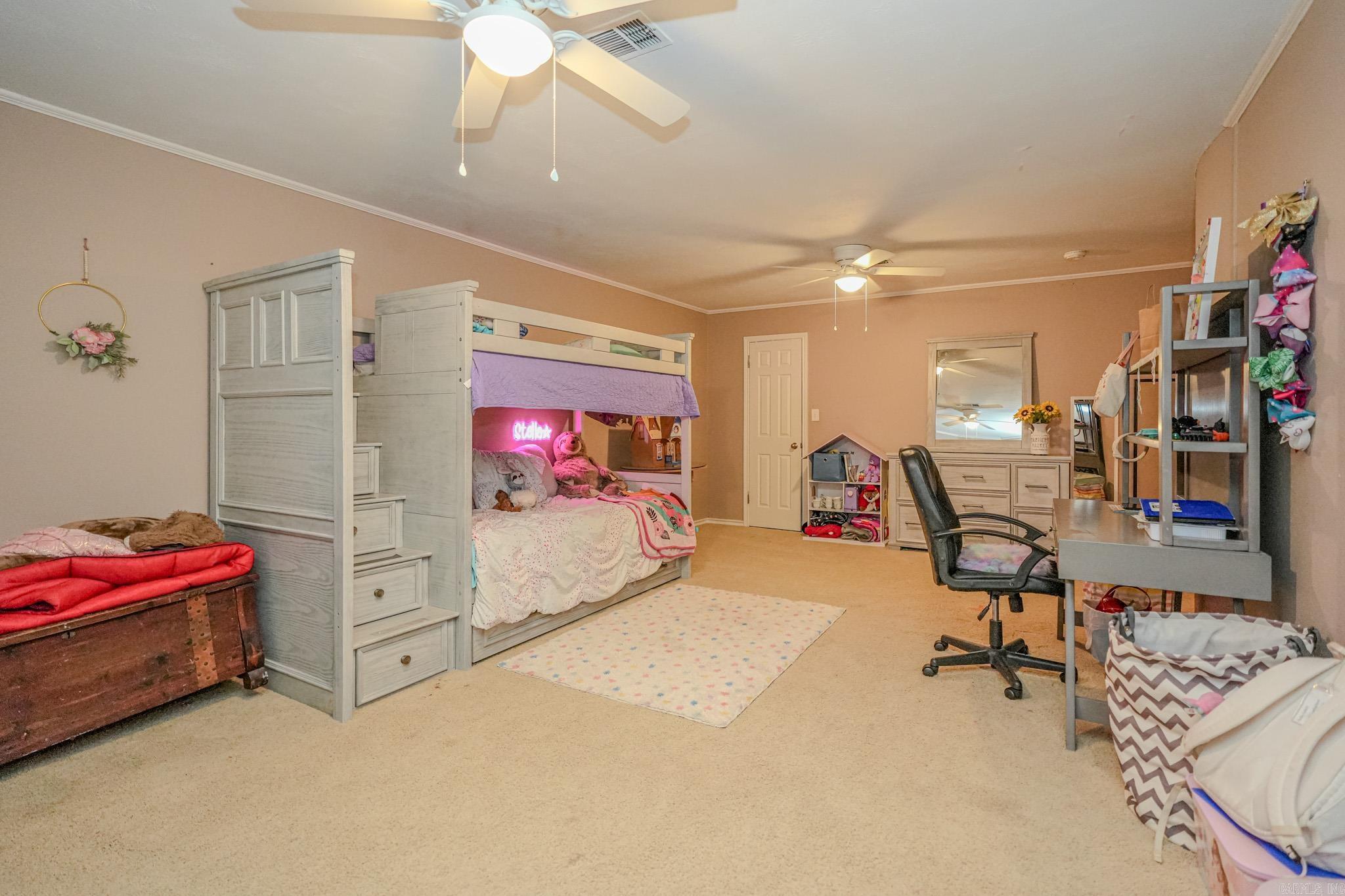 6301  Pecan Cove  Texarkana, TX