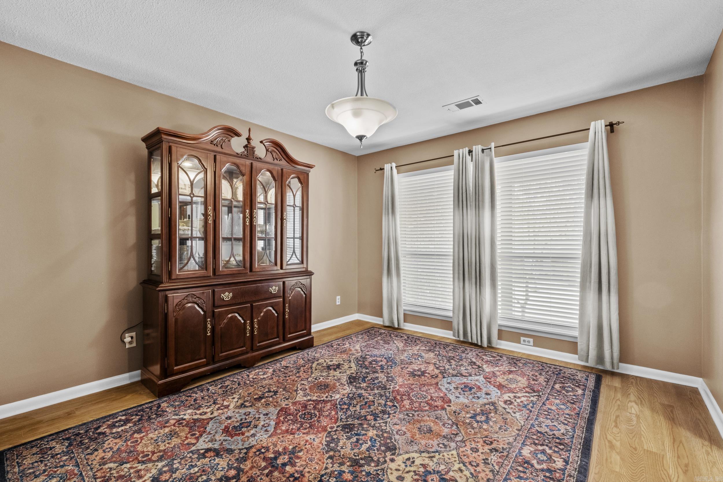 1809  War Eagle  North Little Rock, AR