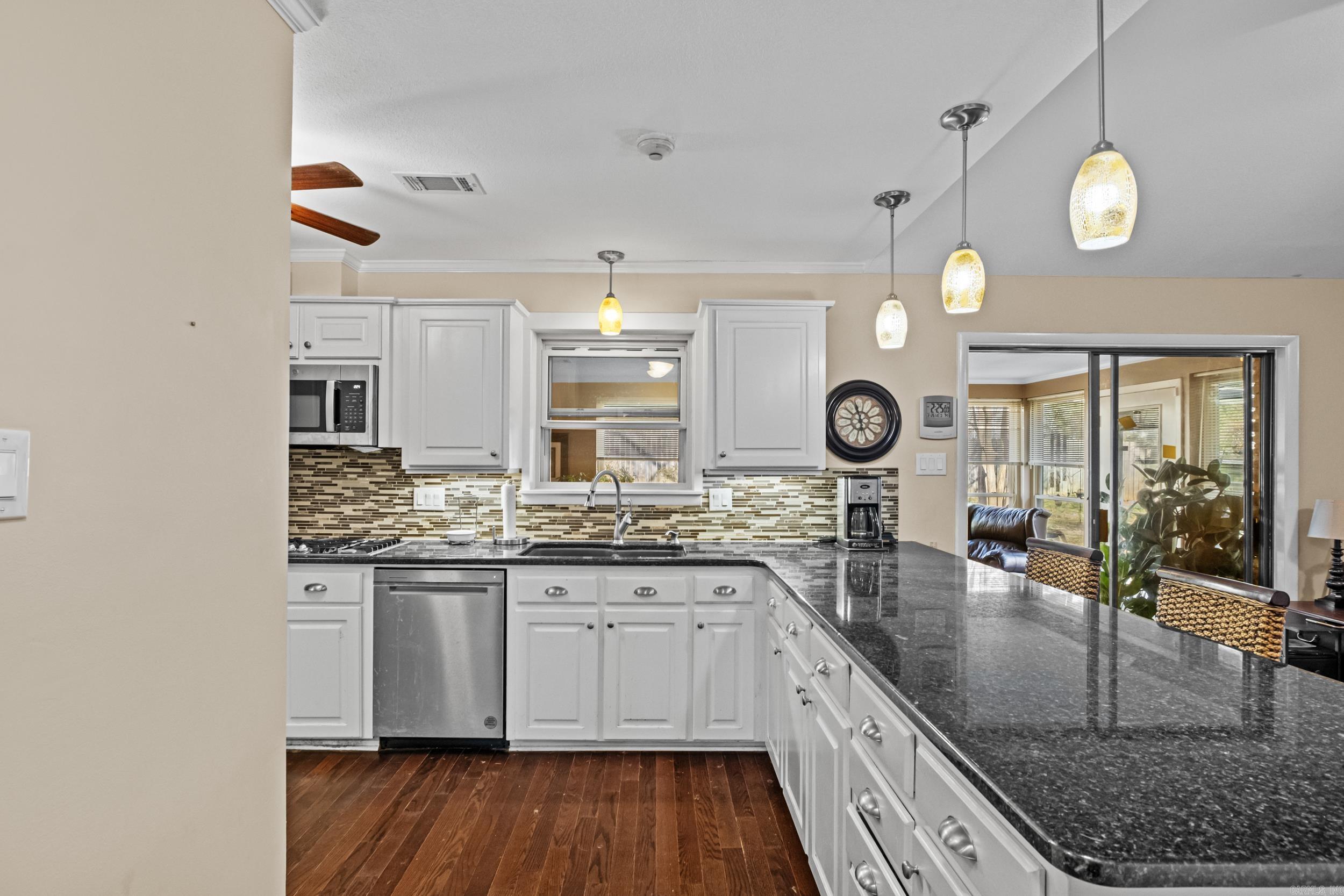 1809  War Eagle  North Little Rock, AR