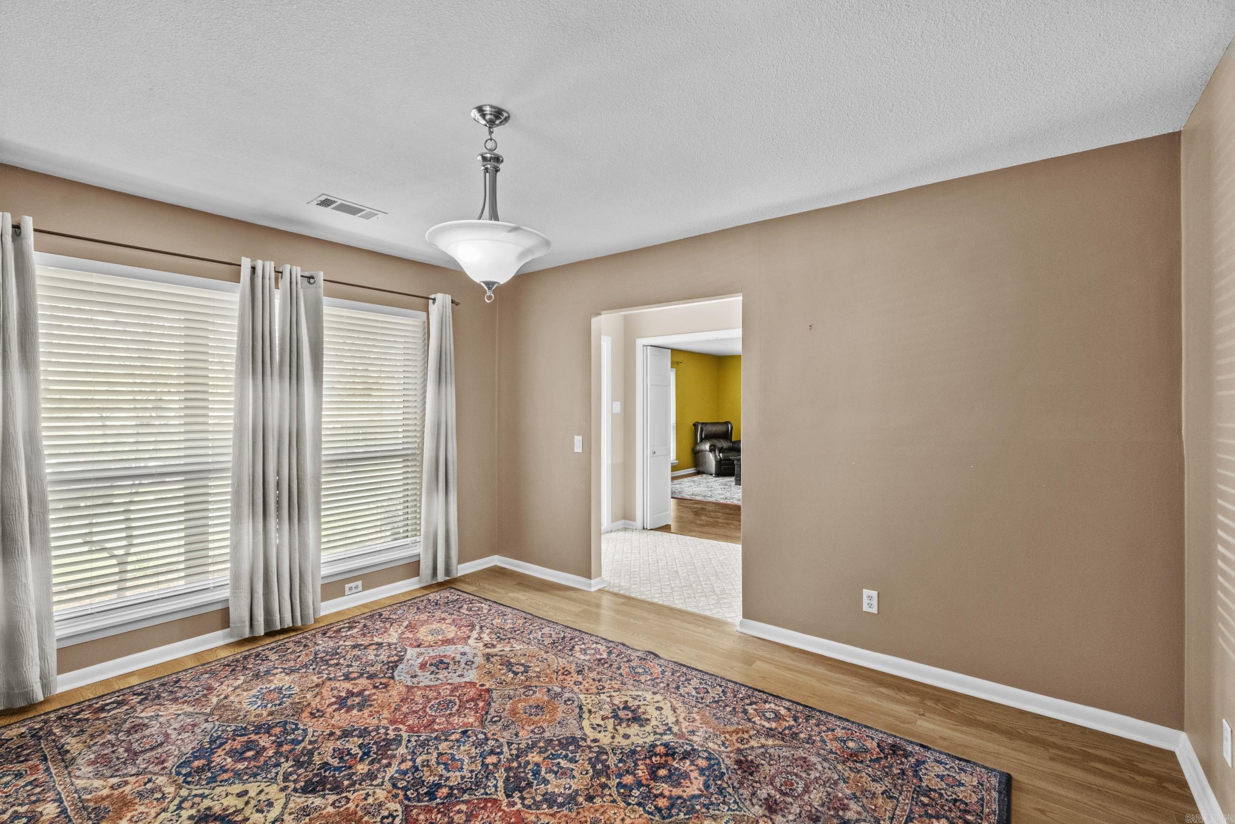 1809  War Eagle  North Little Rock, AR