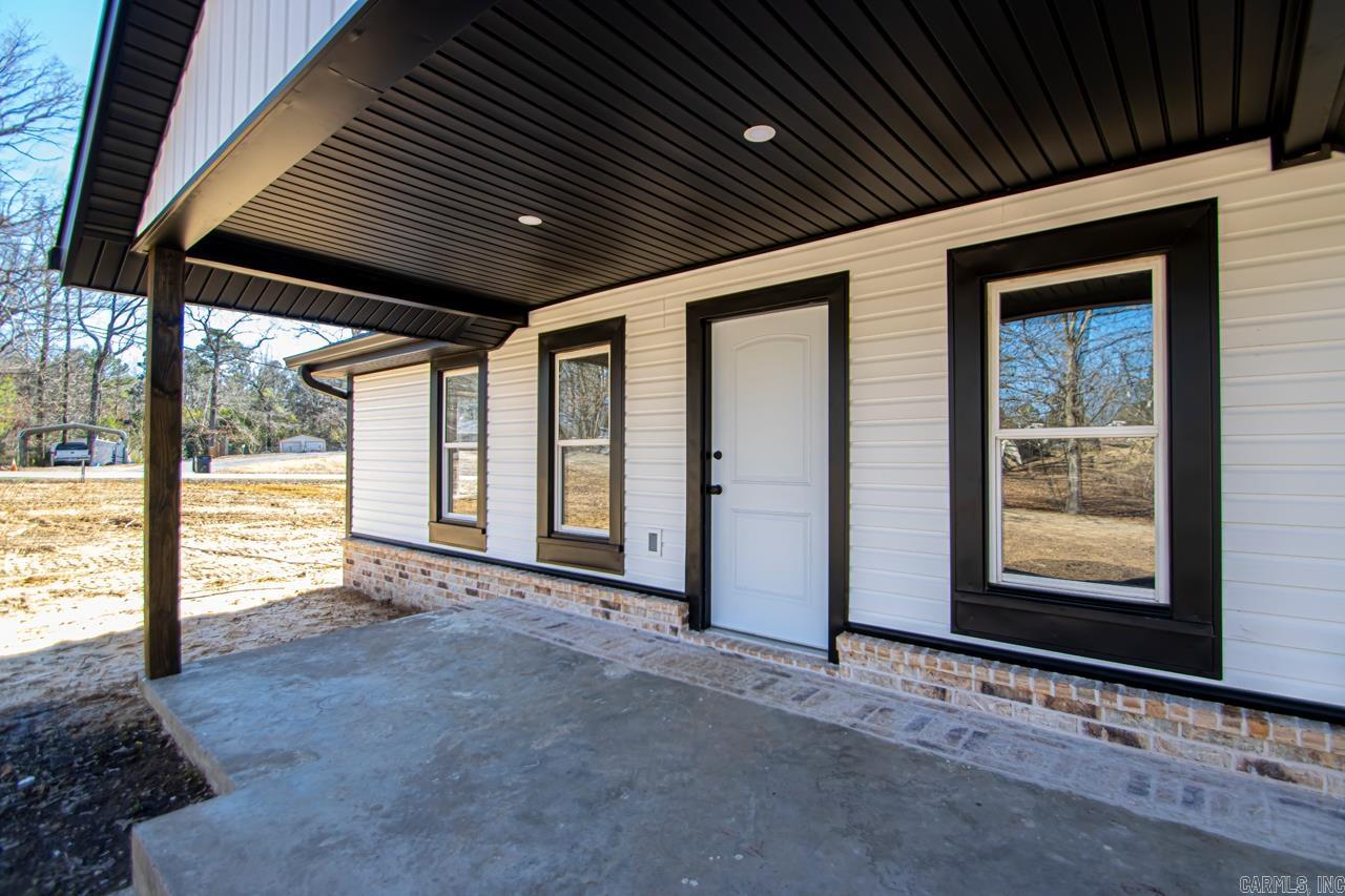 5404 E Sardis Road  Hensley, AR