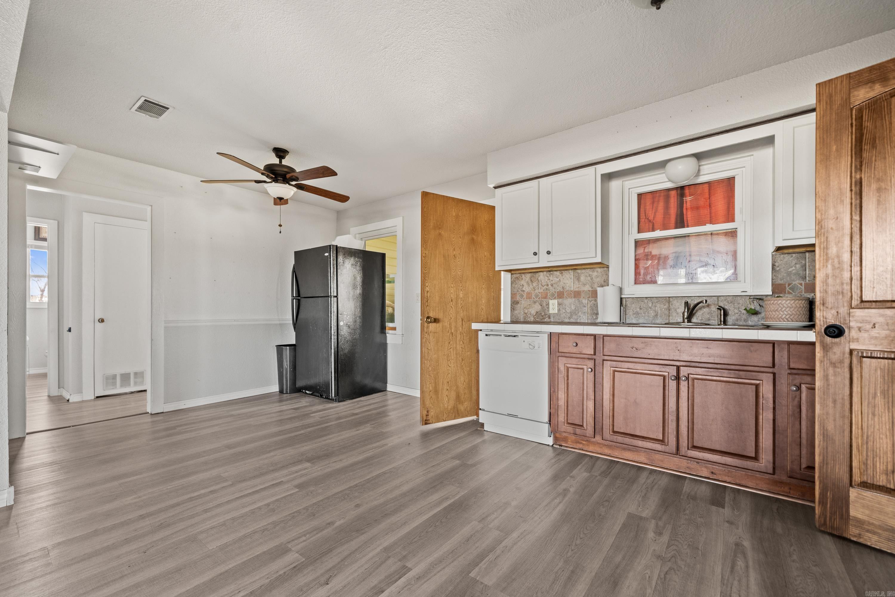 1038 W Highway 88  Oden, AR
