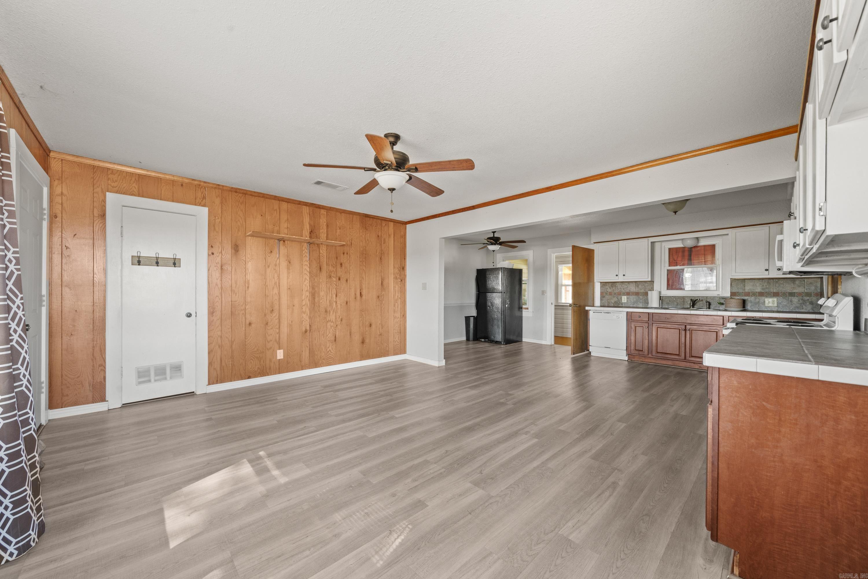 1038 W Highway 88  Oden, AR