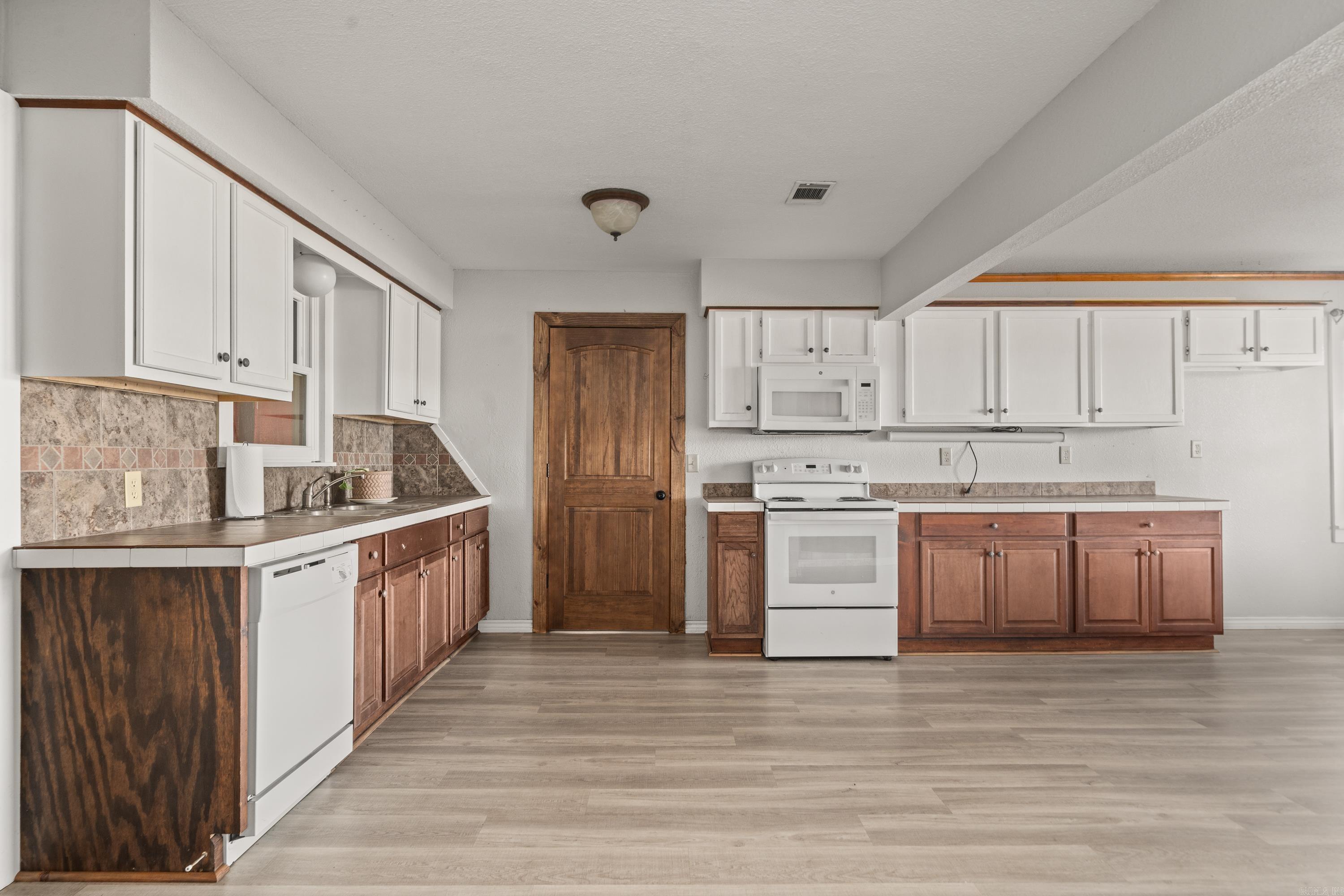 1038 W Highway 88  Oden, AR
