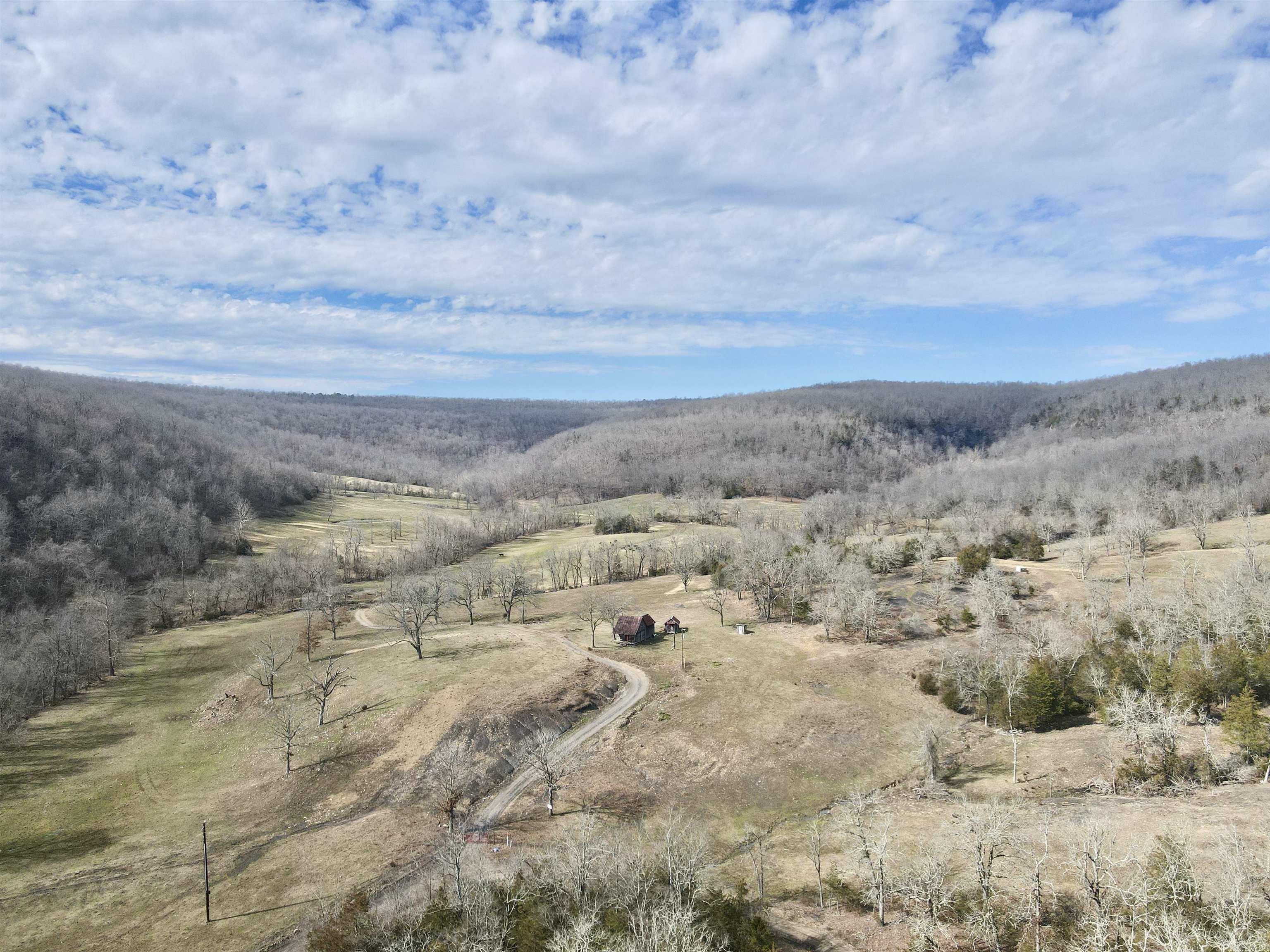 3894  Begley Creek Rd.  Leslie, AR