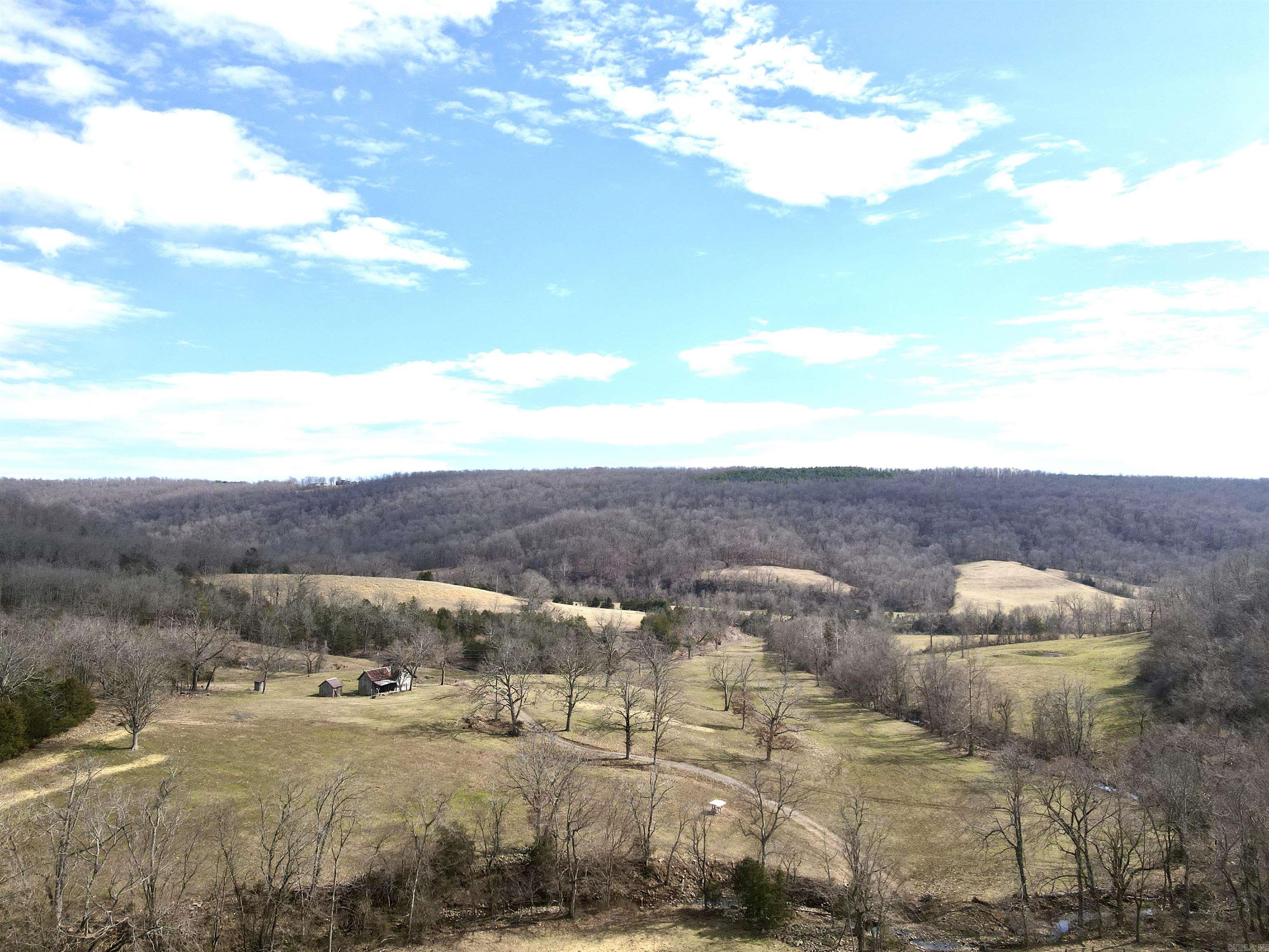 3894  Begley Creek Rd.  Leslie, AR