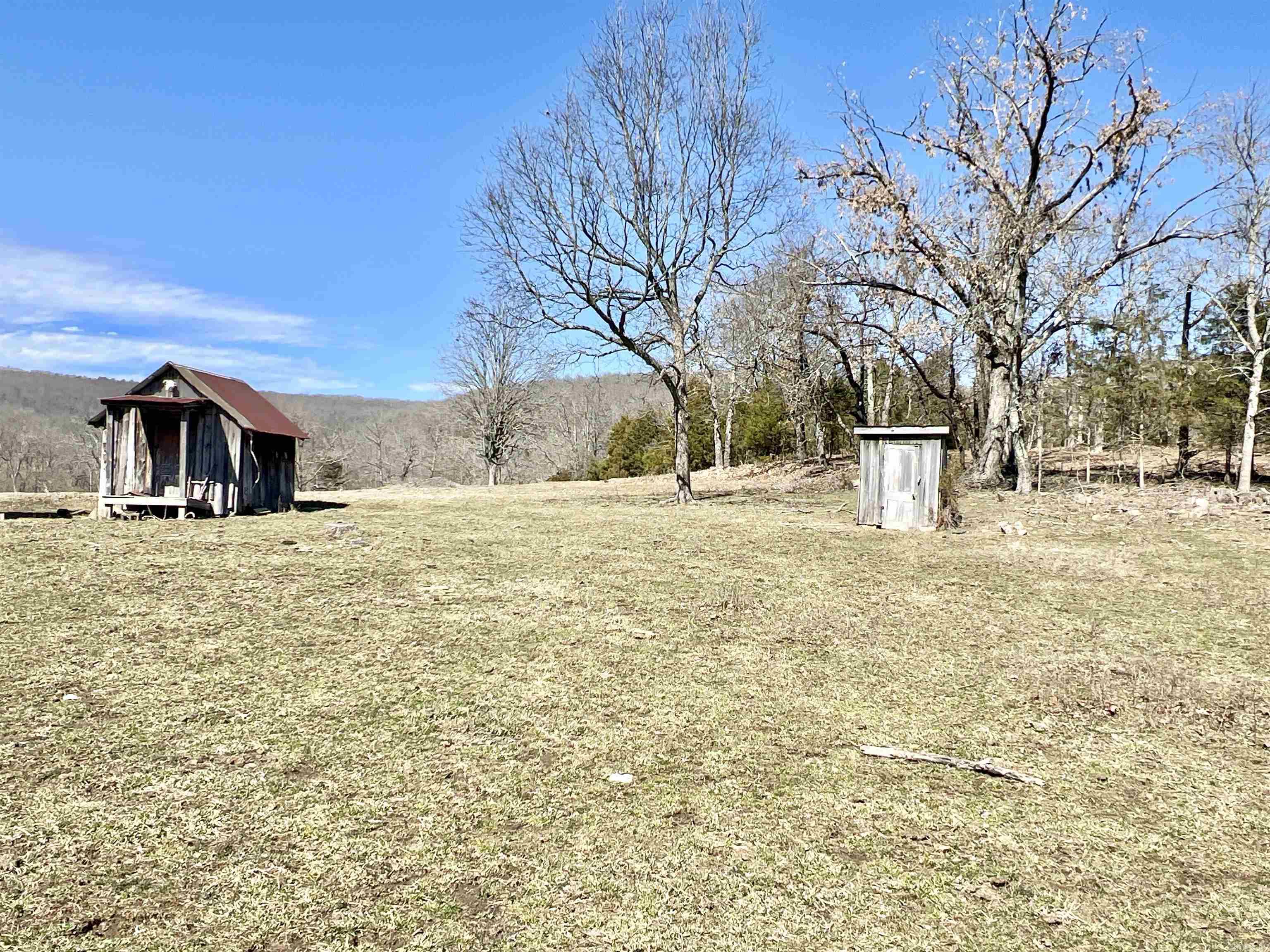 3894  Begley Creek Rd.  Leslie, AR