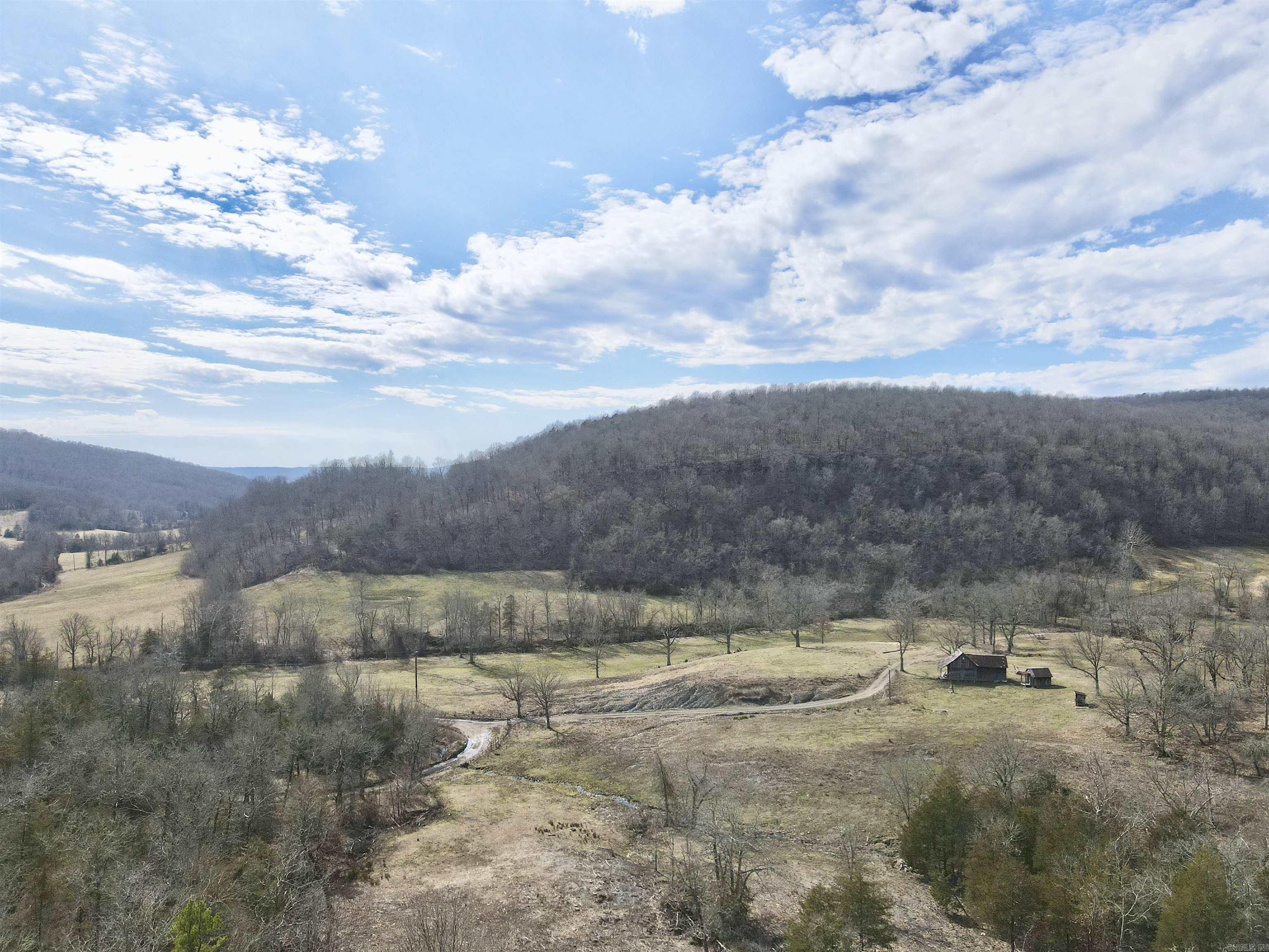 3894  Begley Creek Rd.  Leslie, AR