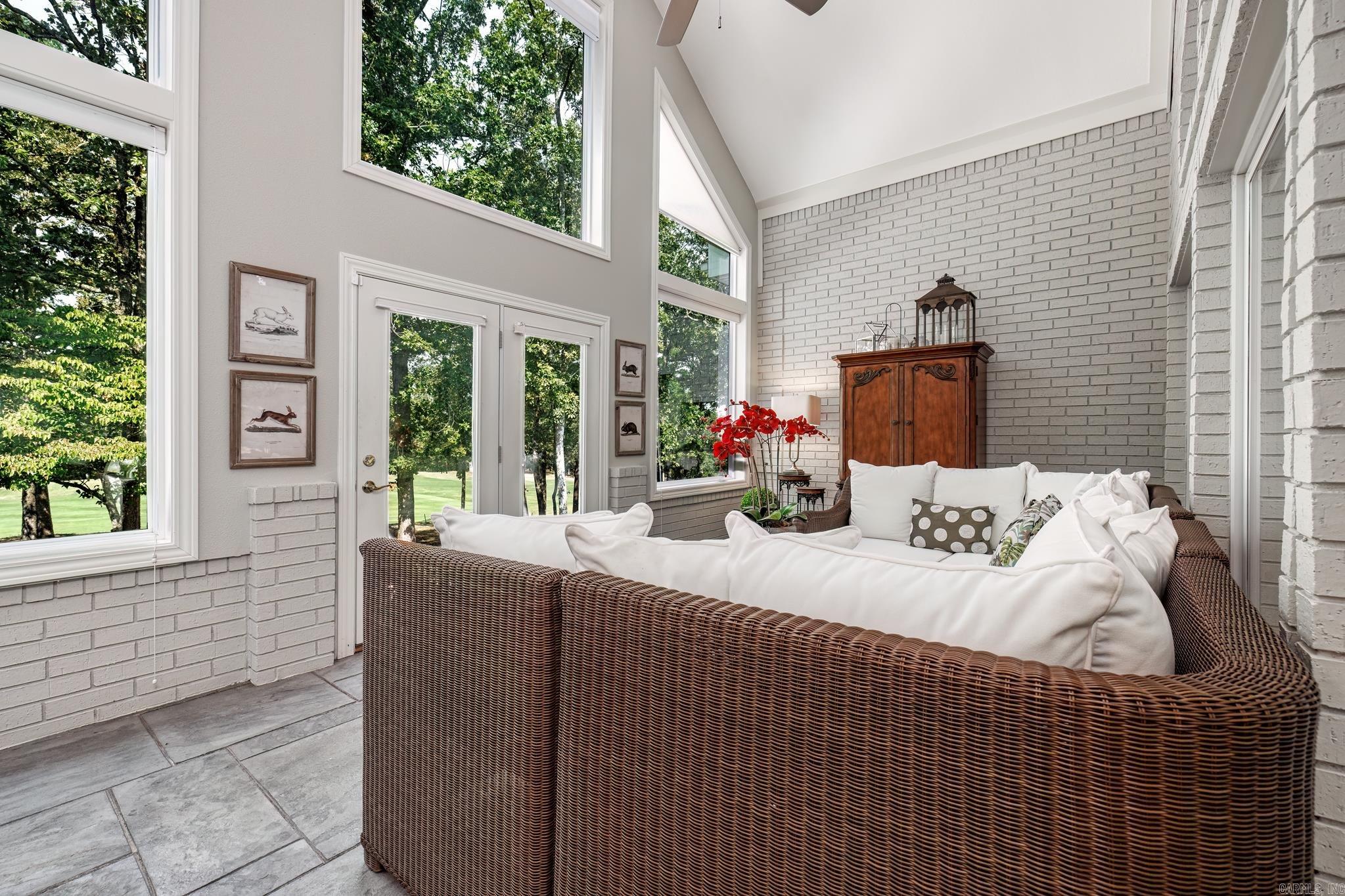 29 Diamante Blvd Hot Springs Village, AR 71909