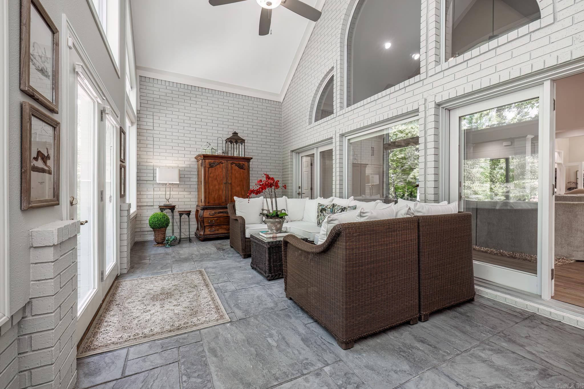 29 Diamante Blvd Hot Springs Village, AR 71909