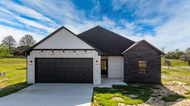 14  High Point Drive  Greenbrier, AR