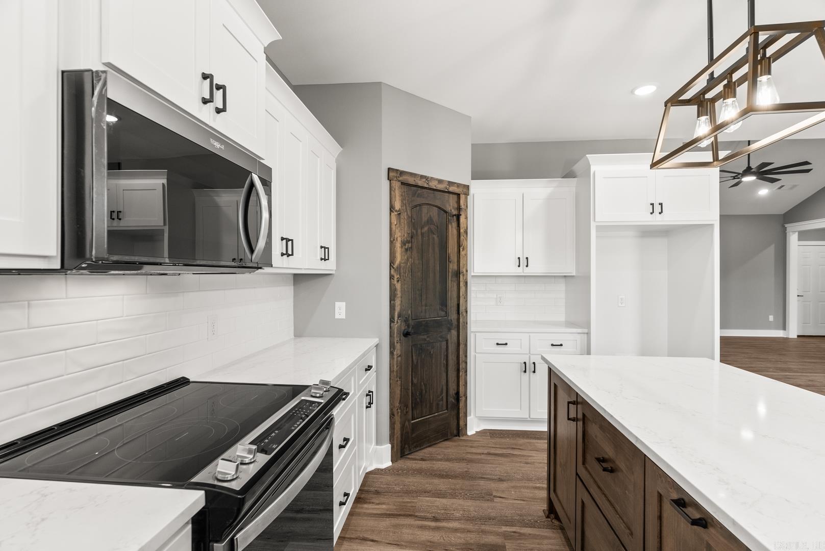 14 High Point Drive Greenbrier, AR 72058