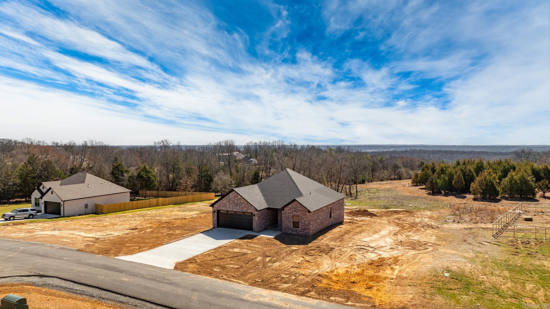27 Summerlyn Place Drive Greenbrier, AR 72058