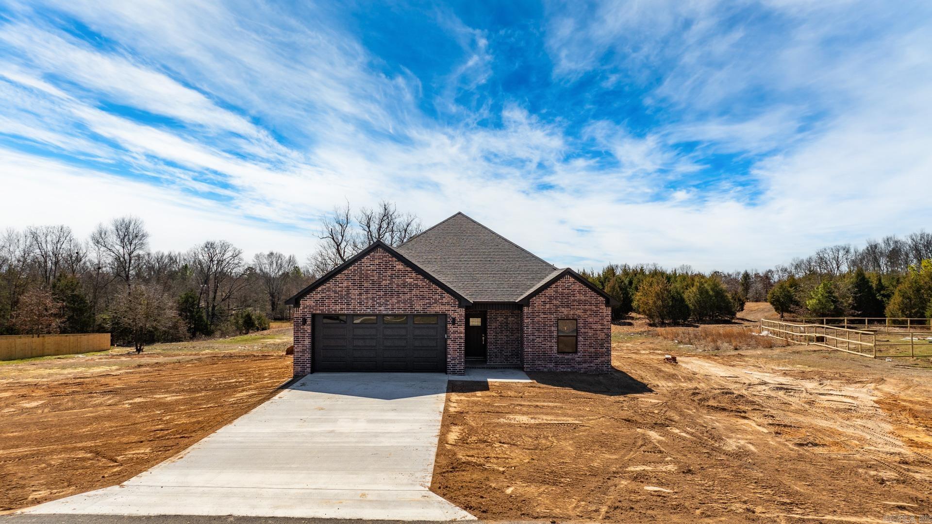 27 Summerlyn Place Drive Greenbrier, AR 72058