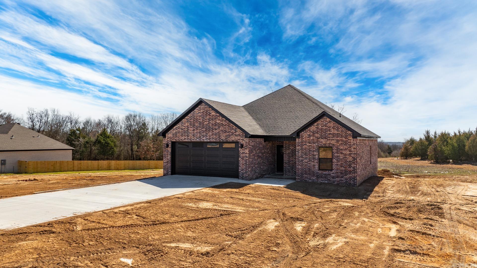 27 Summerlyn Place Drive Greenbrier, AR 72058