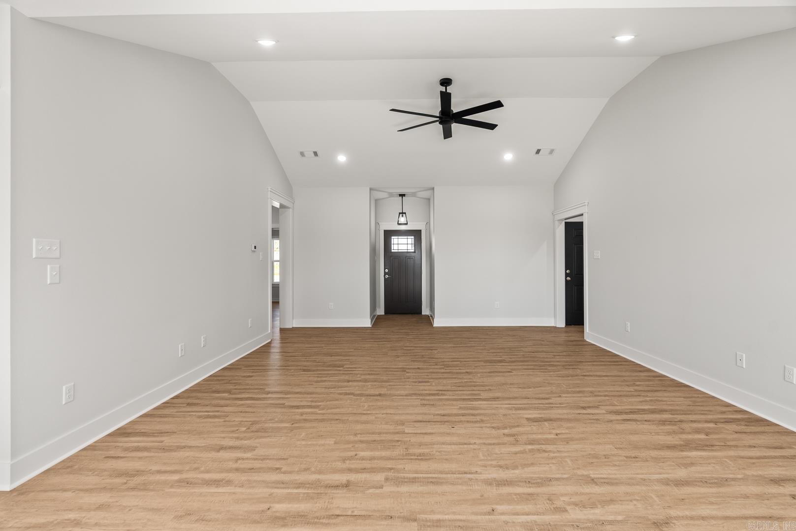 27 Summerlyn Place Drive Greenbrier, AR 72058