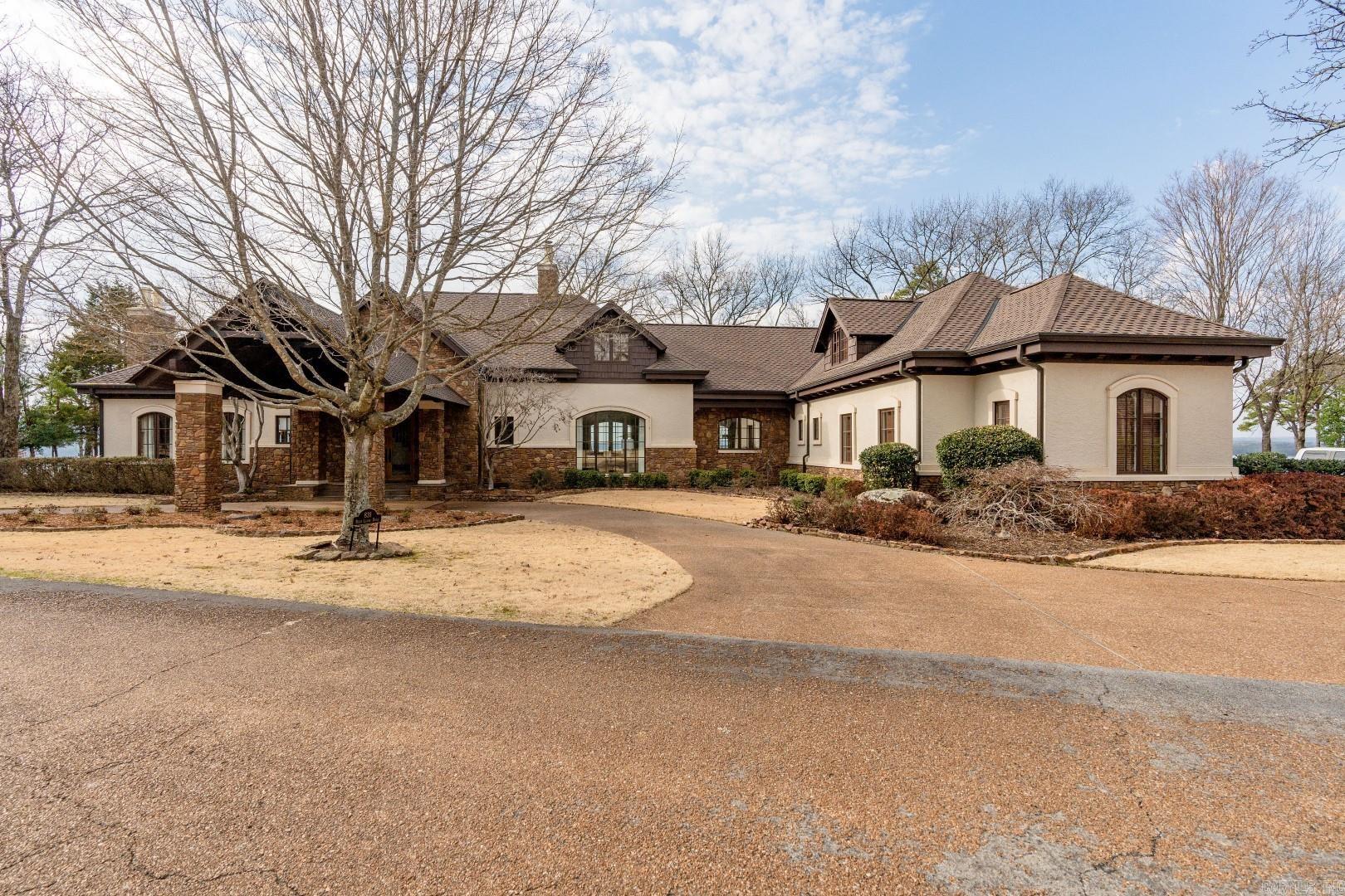 831 Rock Ledge Road