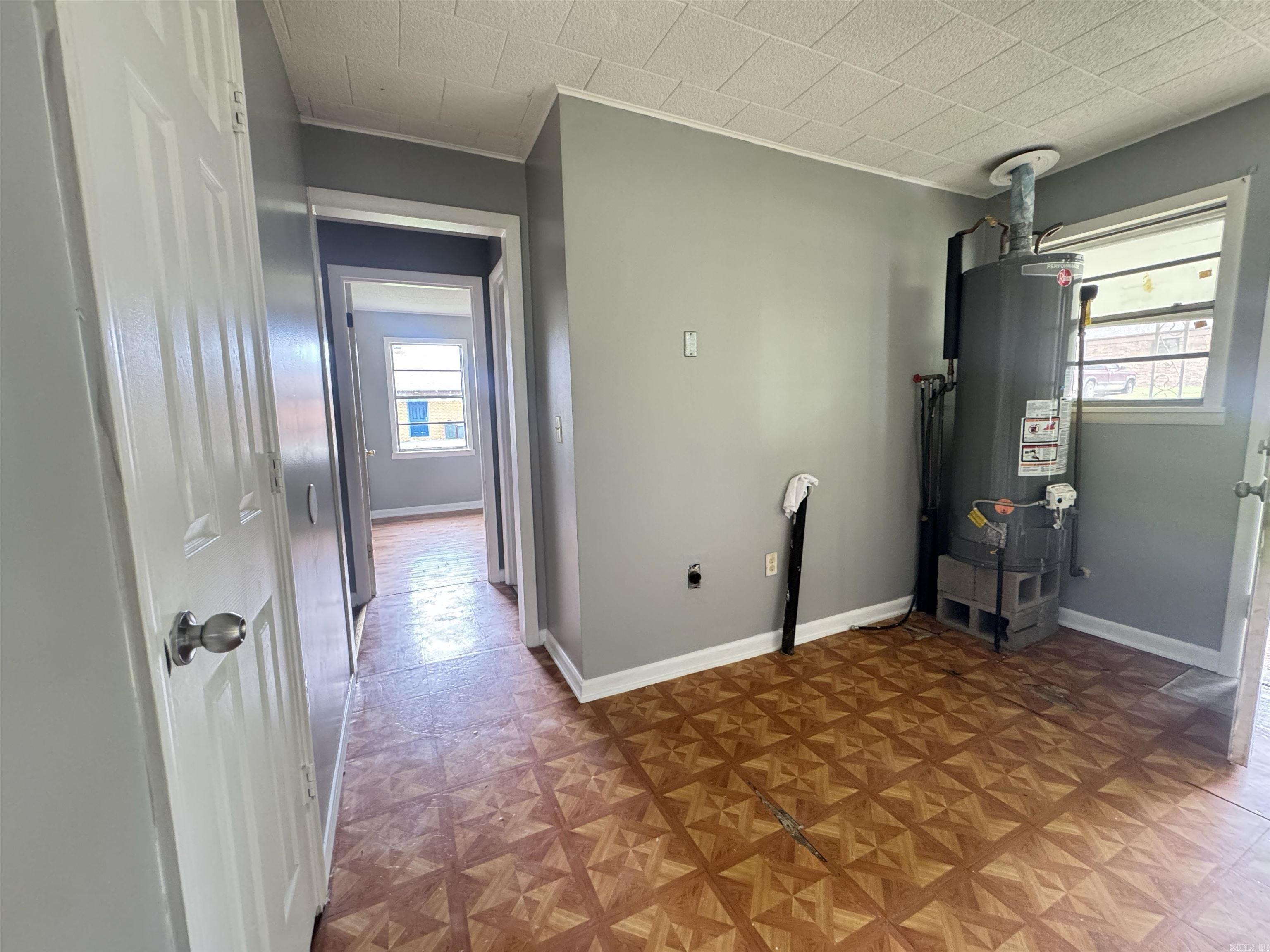 76  Spring  Melbourne, AR