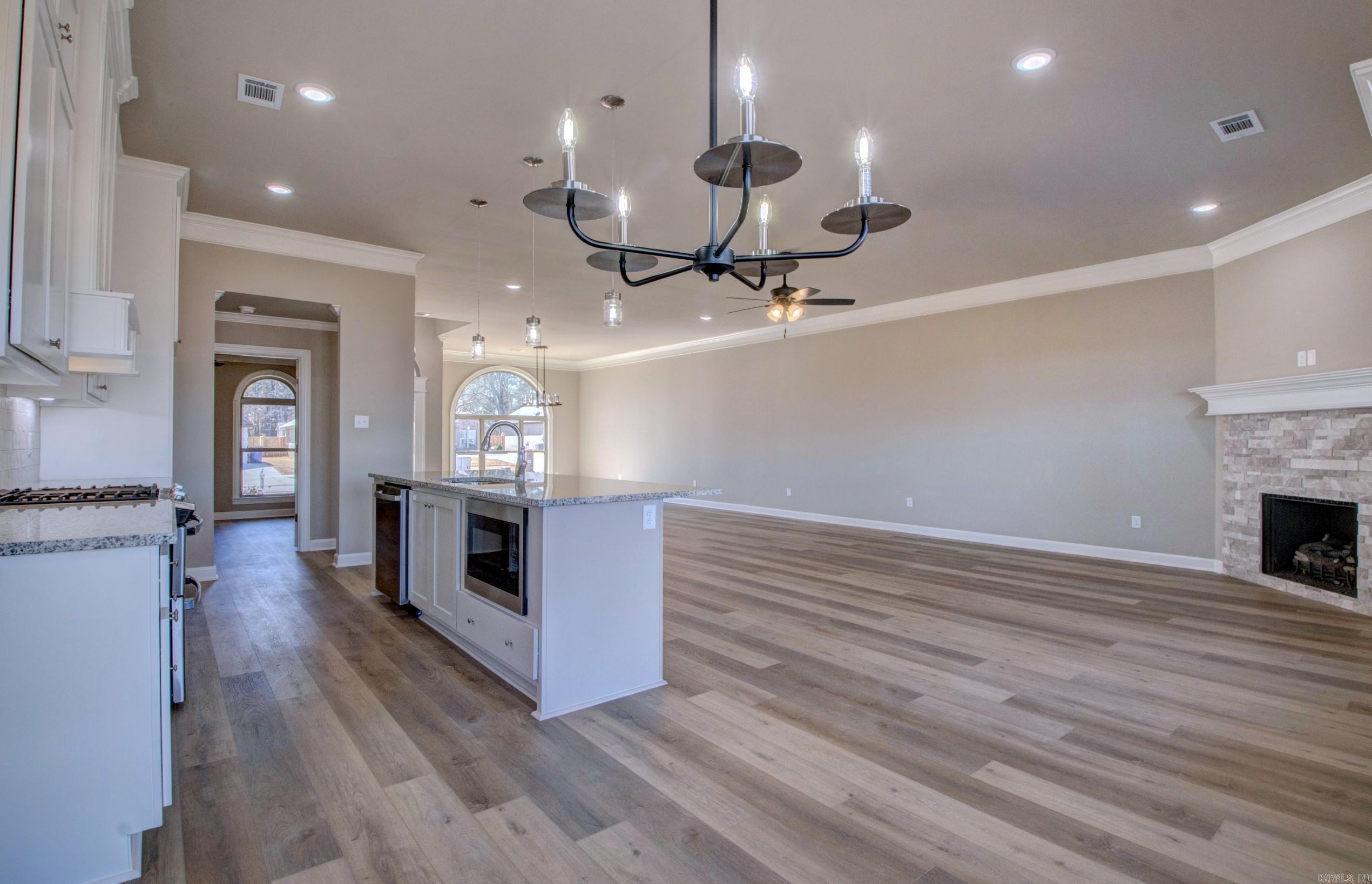 69 Lucia Lane Maumelle, AR 72113