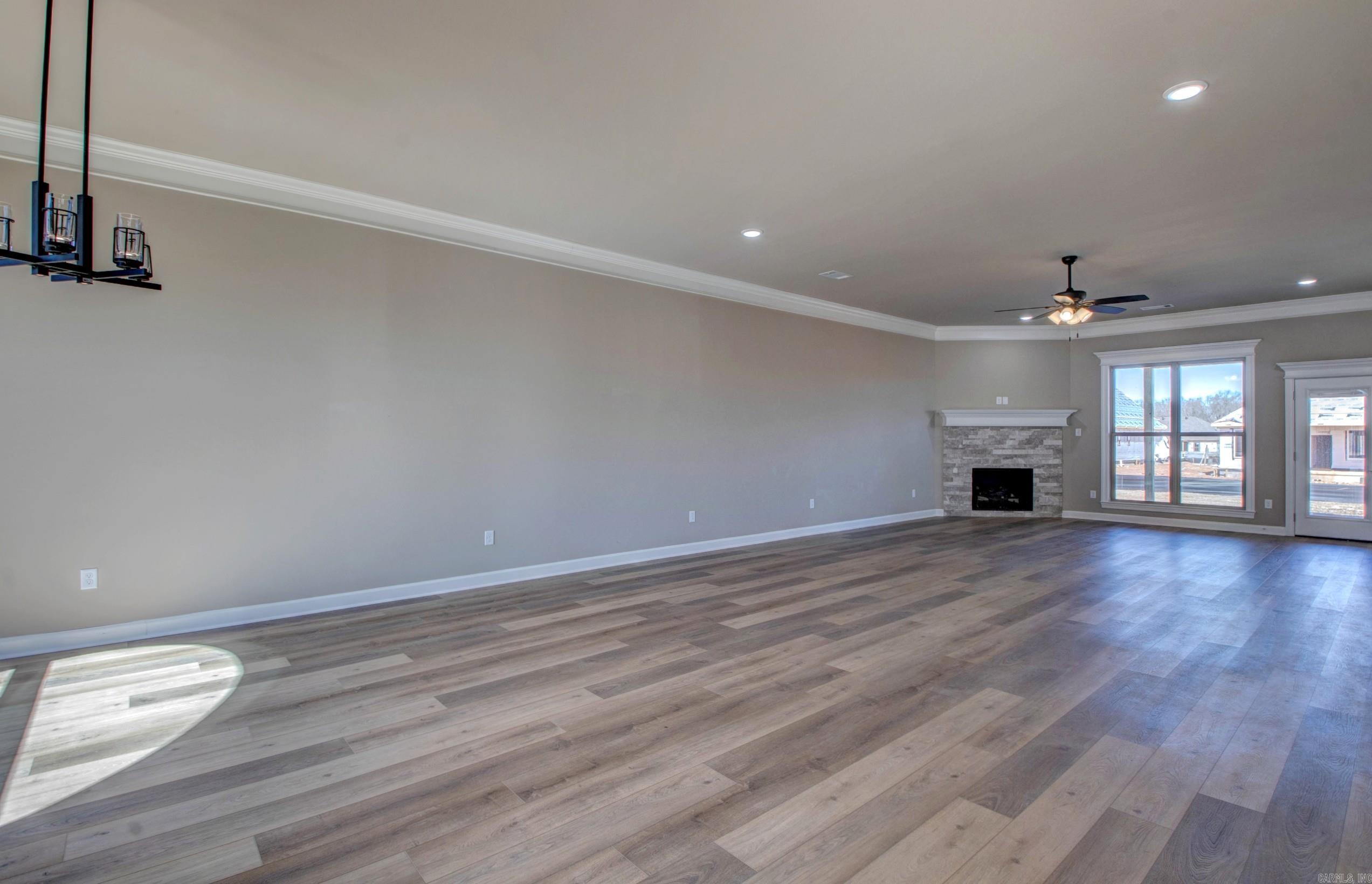 69 Lucia Lane Maumelle, AR 72113