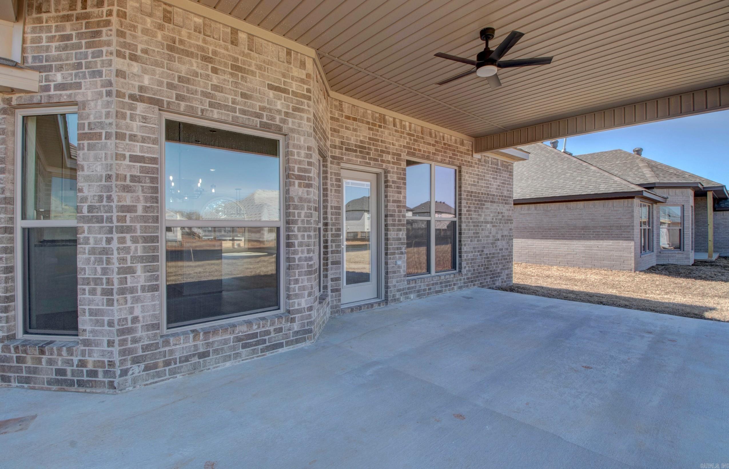 69 Lucia Lane Maumelle, AR 72113