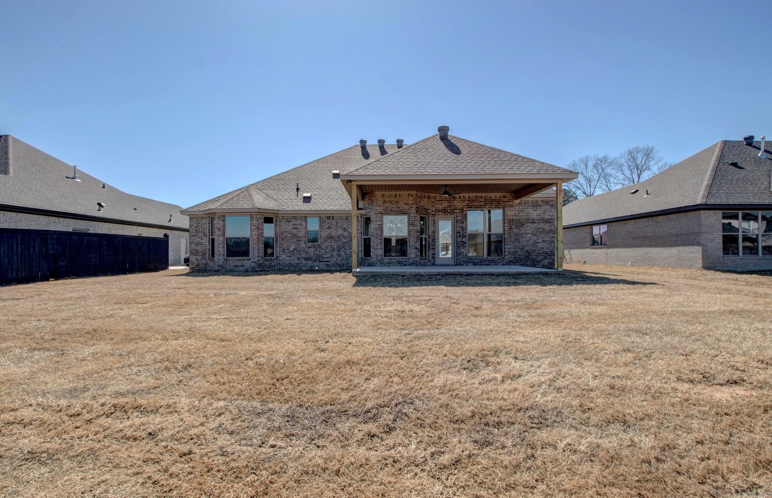 69 Lucia Lane Maumelle, AR 72113