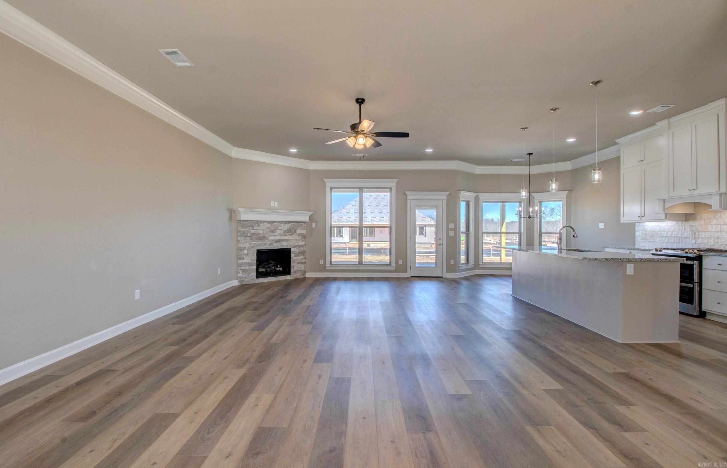 69 Lucia Lane Maumelle, AR 72113