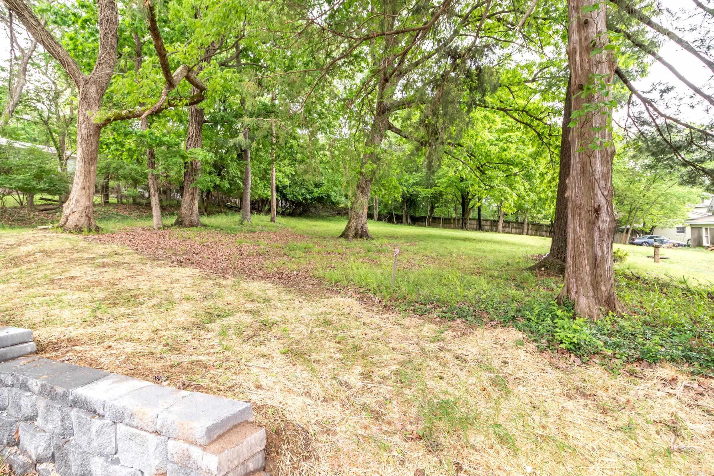523 E Spring  Fayetteville, AR