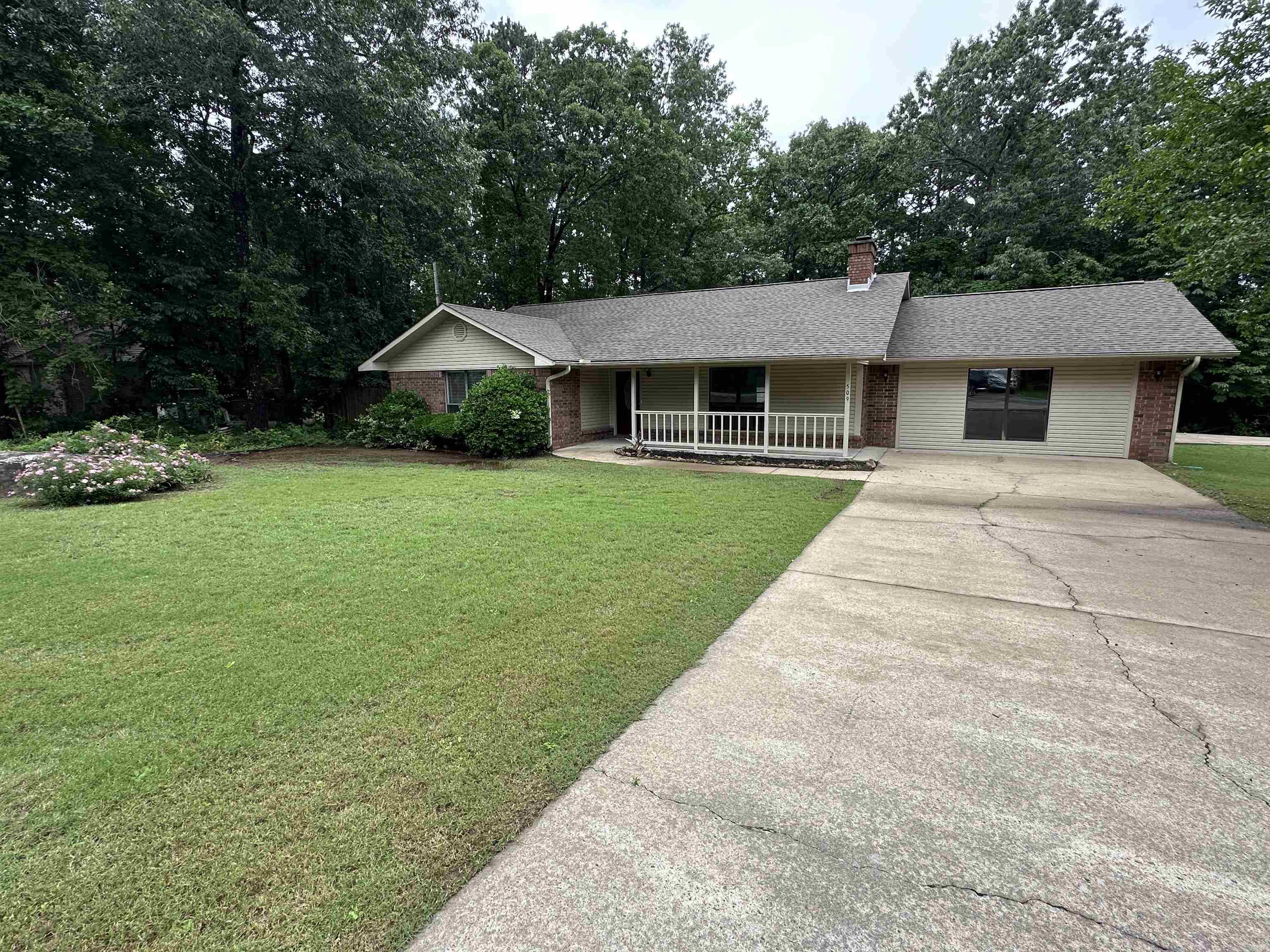 509 E Achoma  Heber Springs, AR