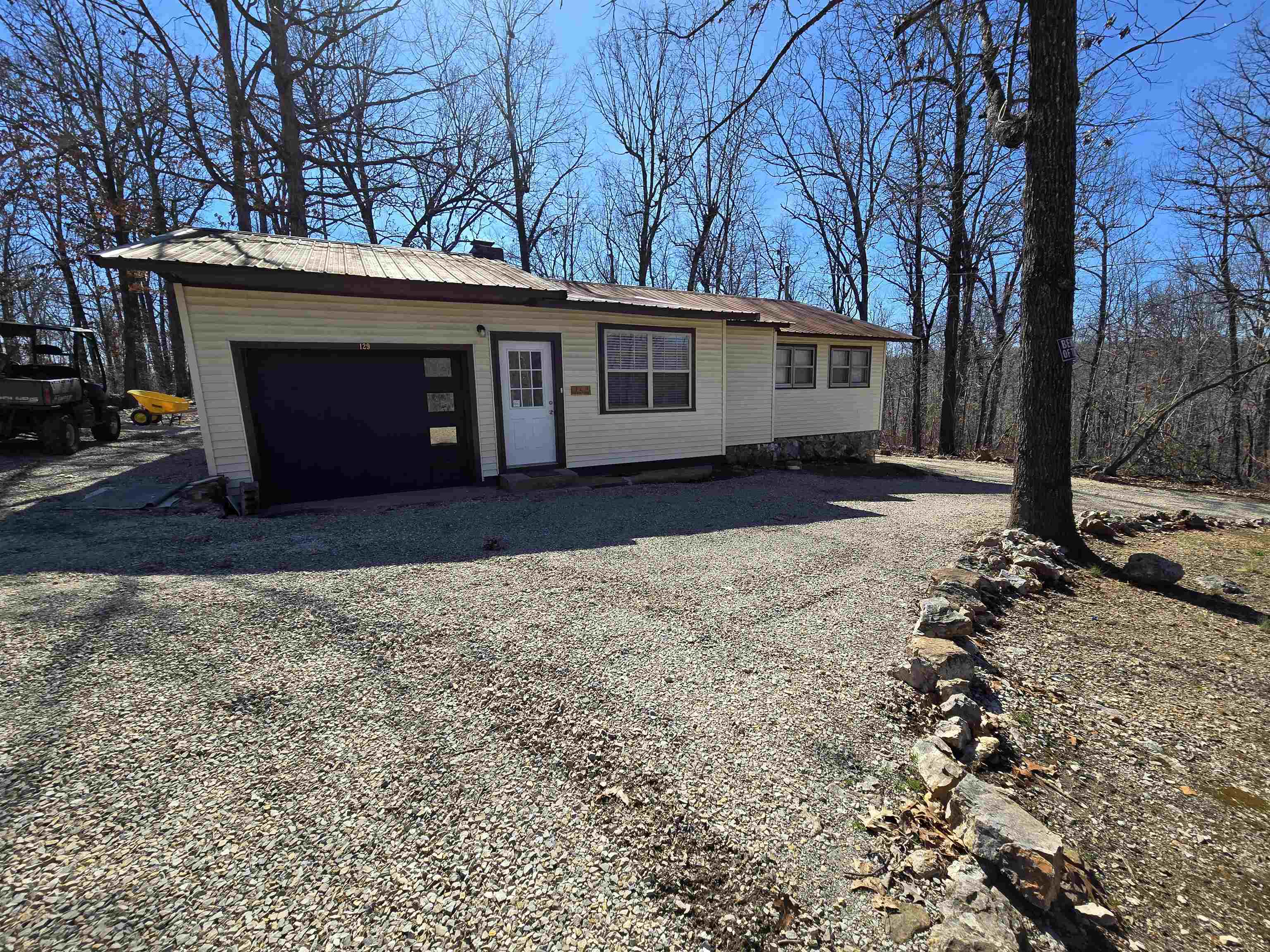 129  Frontier  Ozark Acres, AR