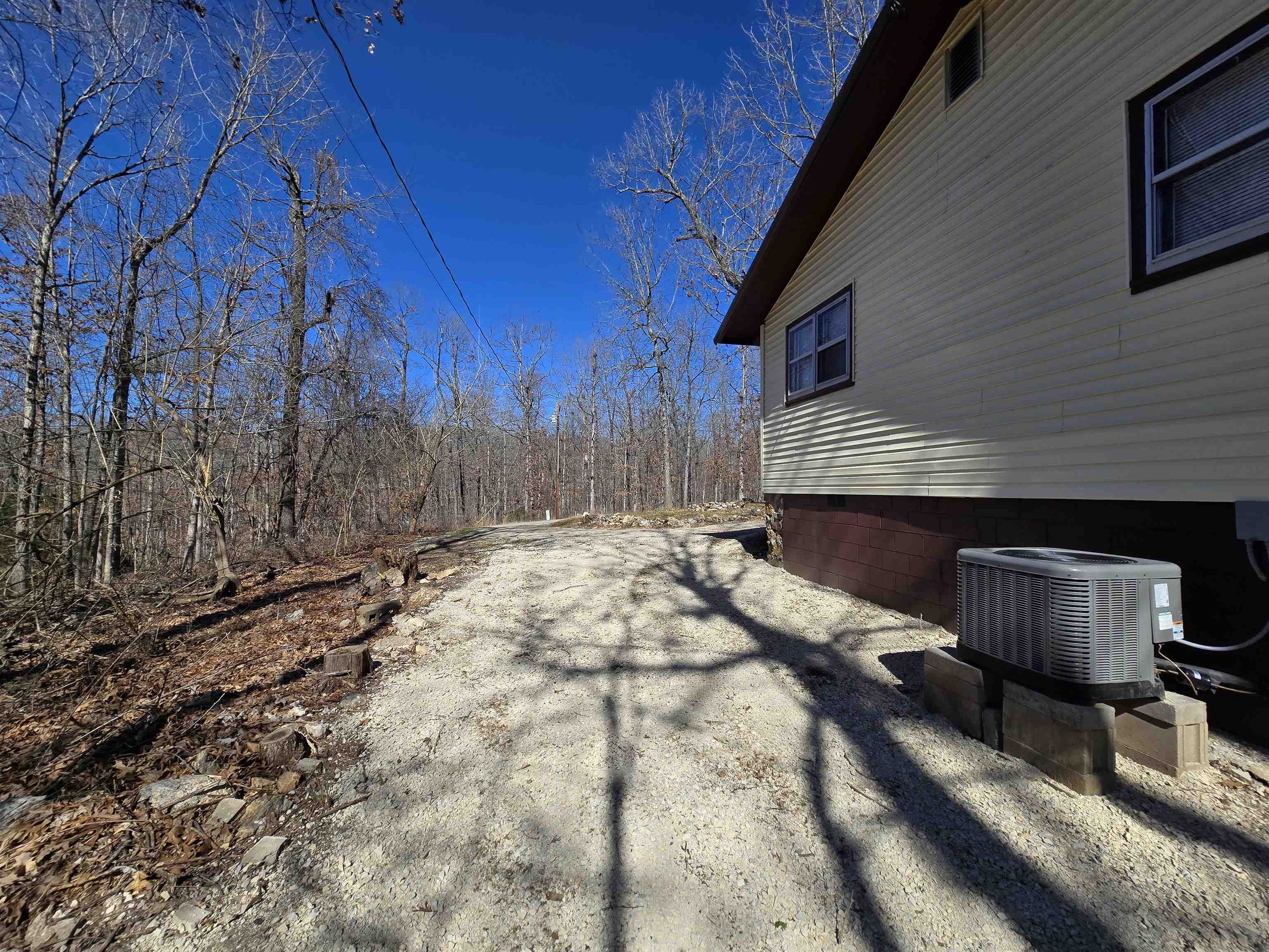 129  Frontier  Ozark Acres, AR