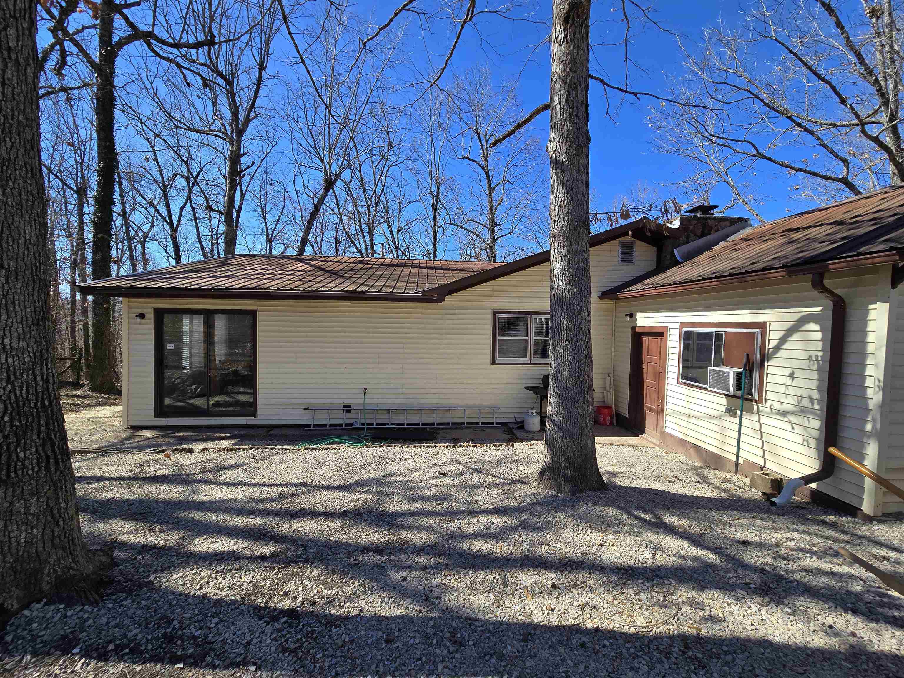 129  Frontier  Ozark Acres, AR