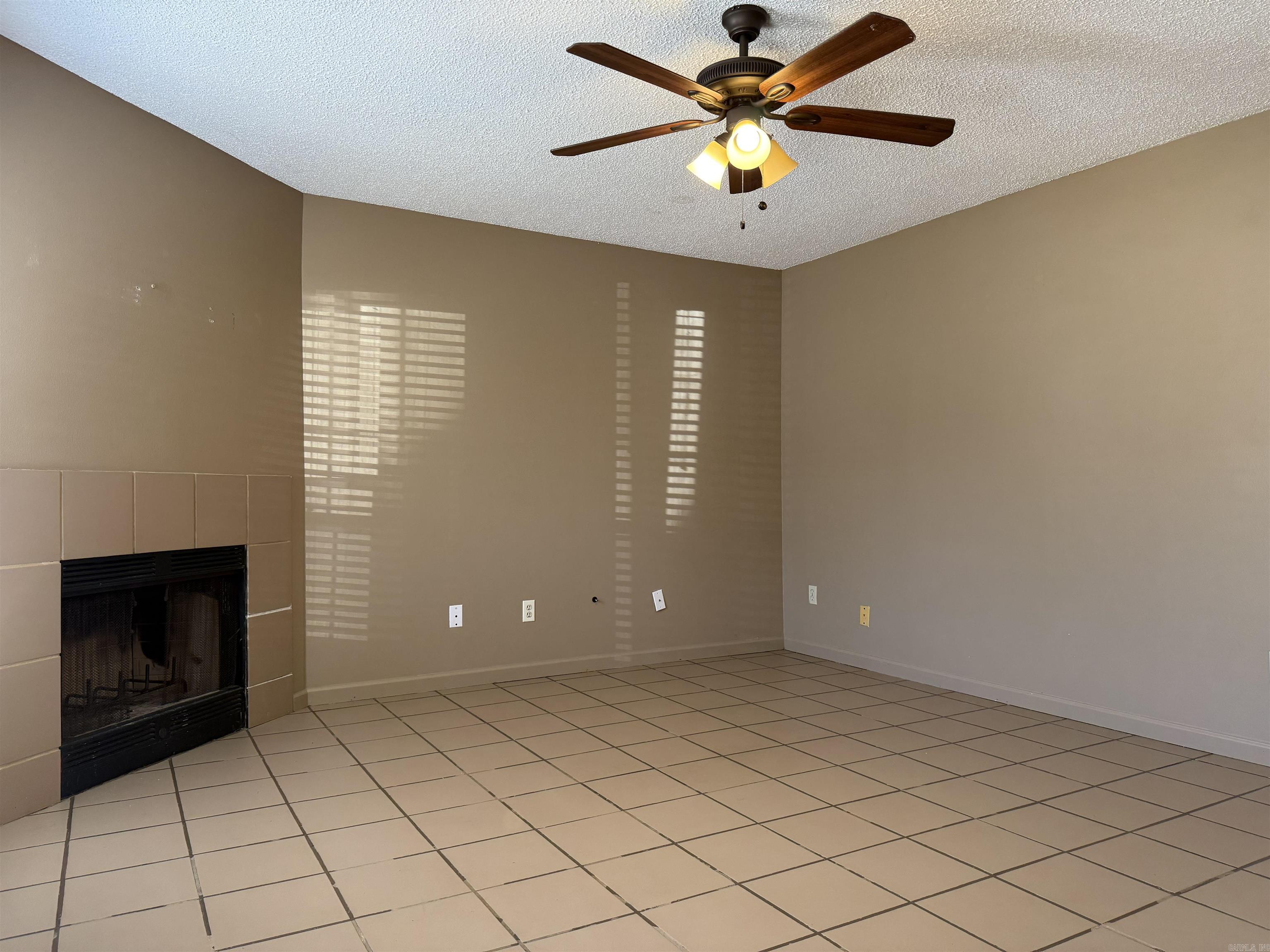 20  Edgehill  Maumelle, AR