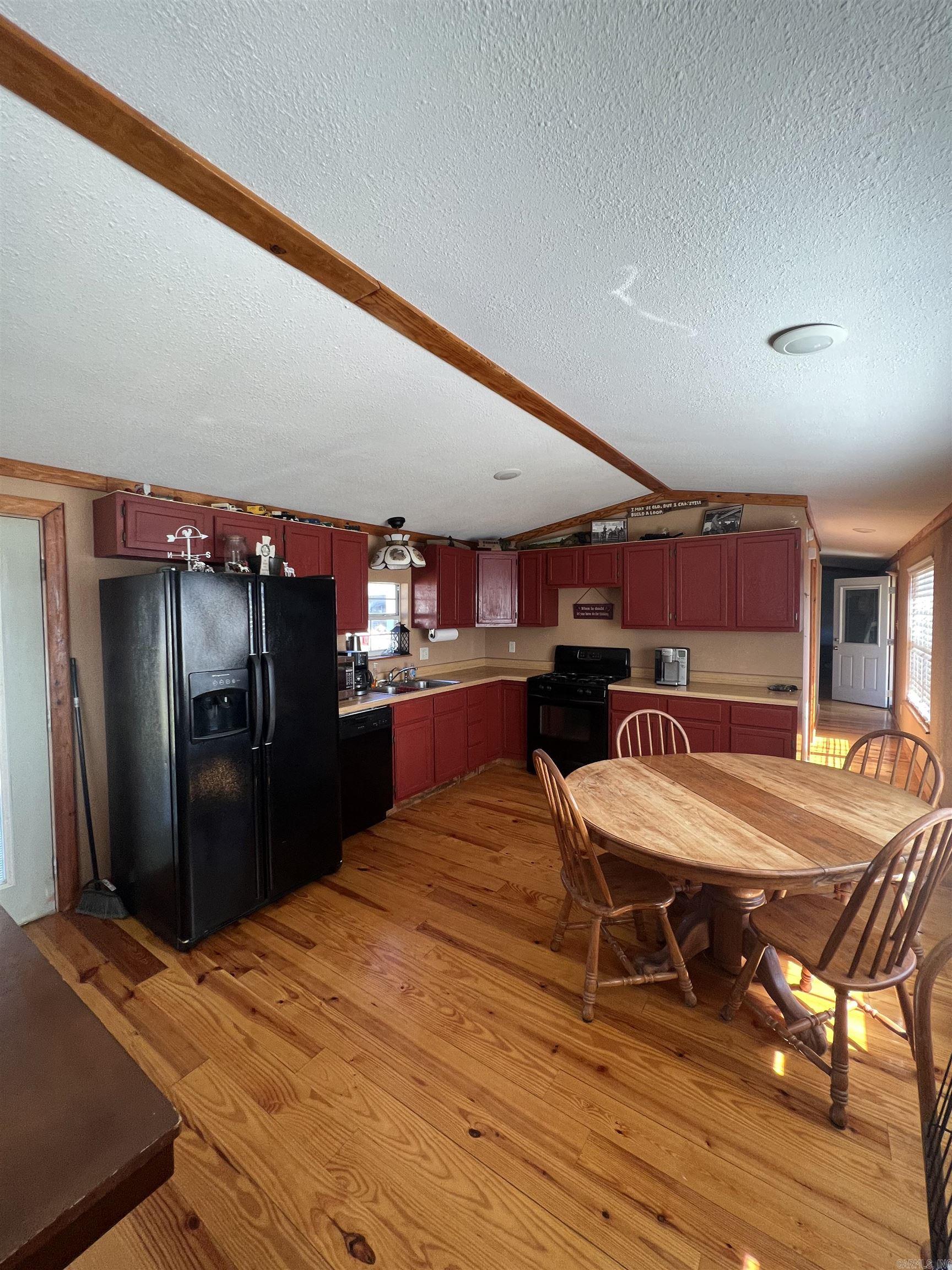 2209  Old Military  Jacksonville, AR