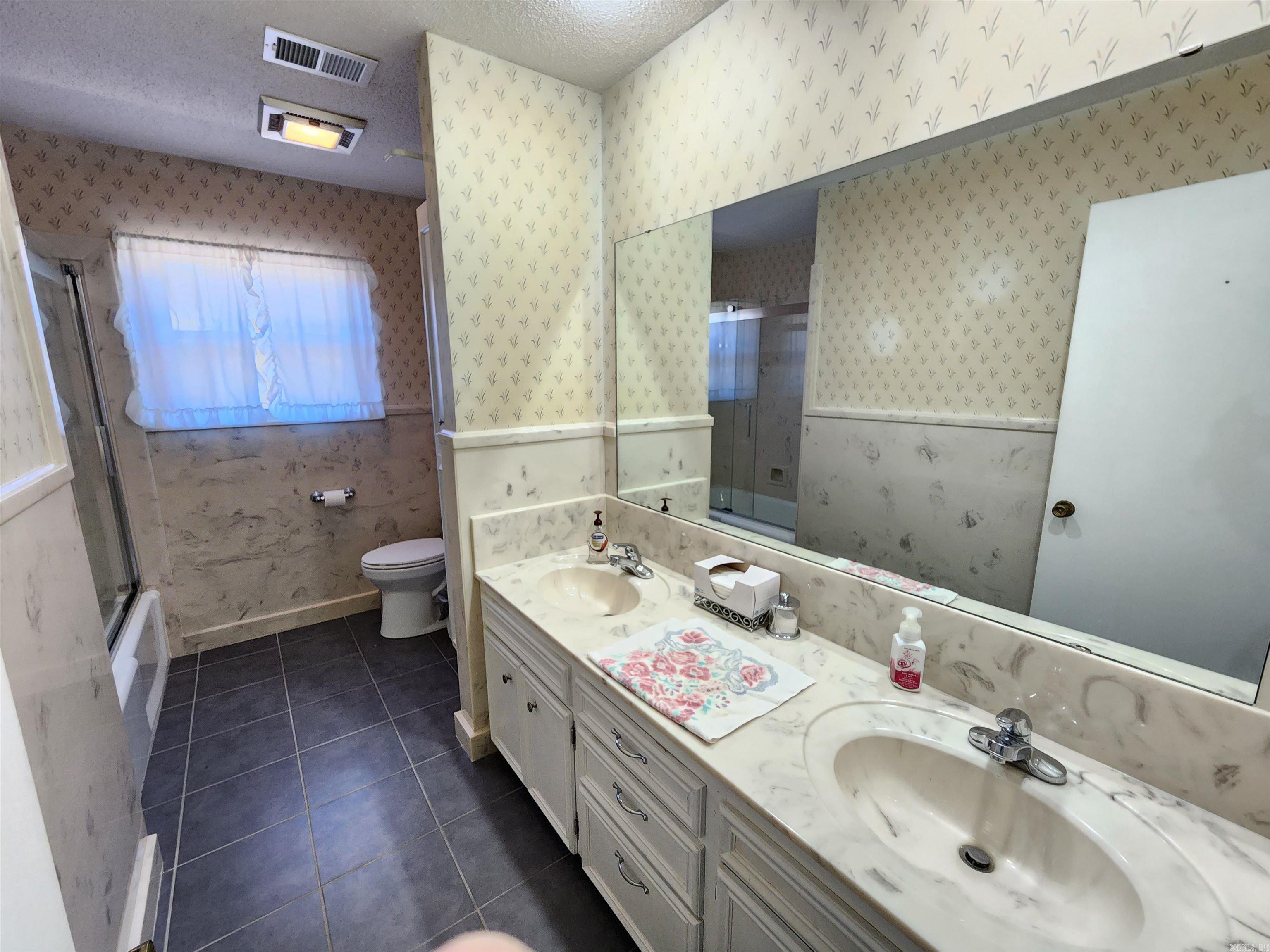 3 Desoto Circle North Little Rock, AR 72116