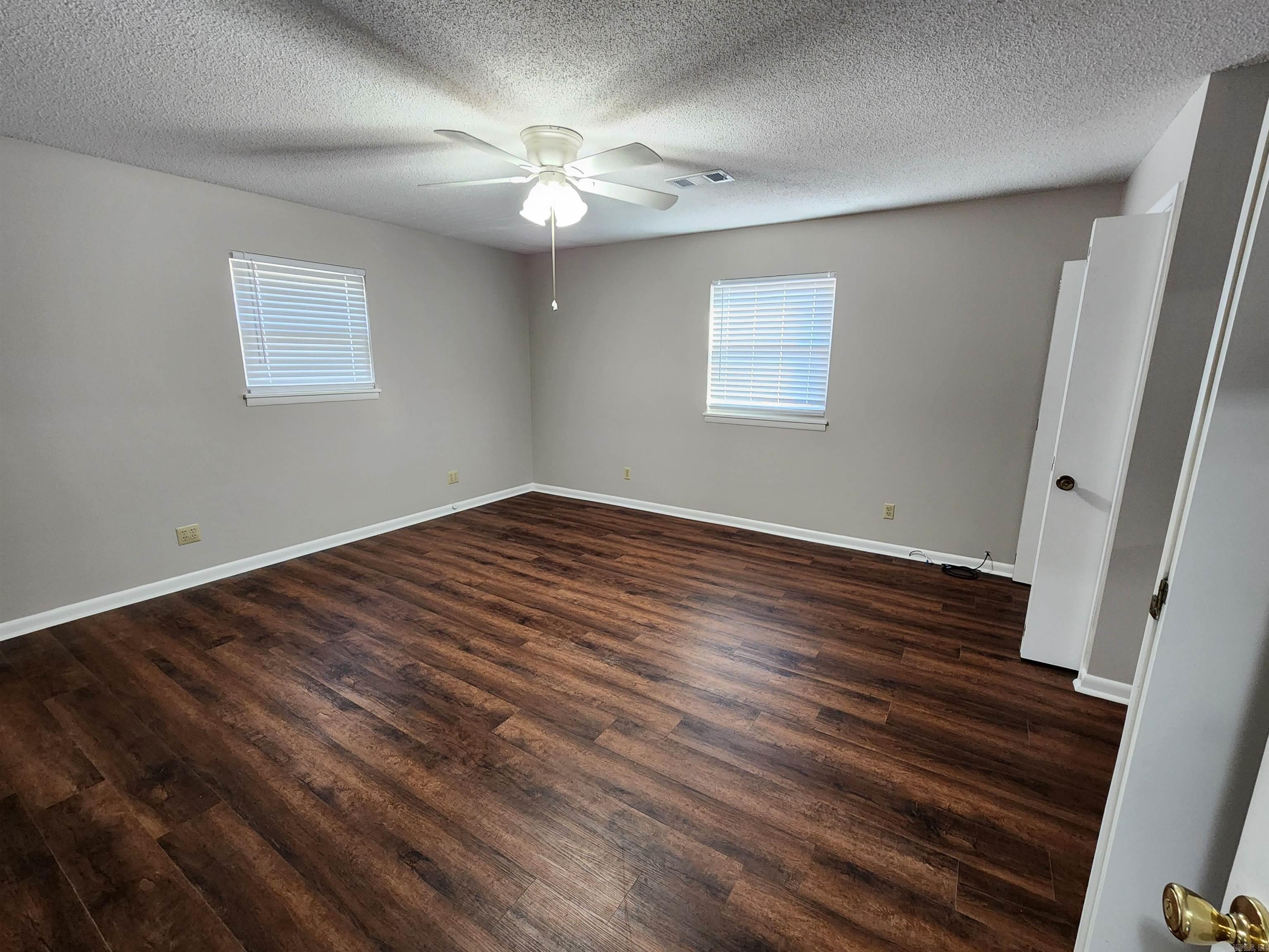 3 Desoto Circle North Little Rock, AR 72116