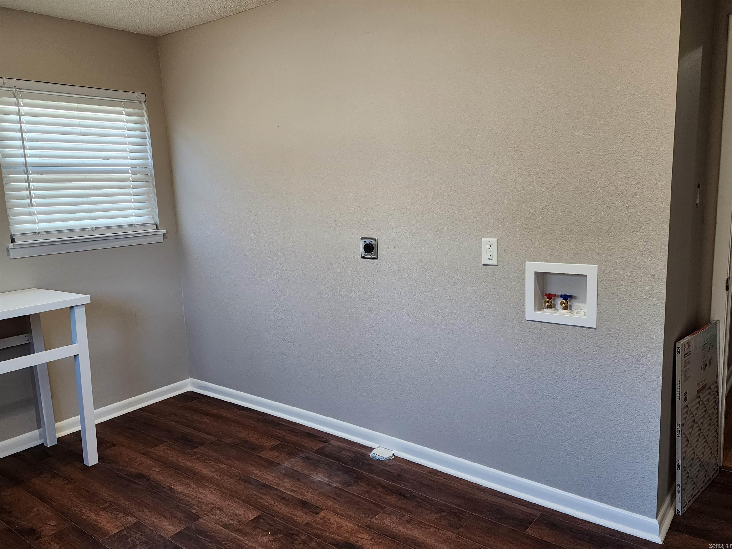 3 Desoto Circle North Little Rock, AR 72116